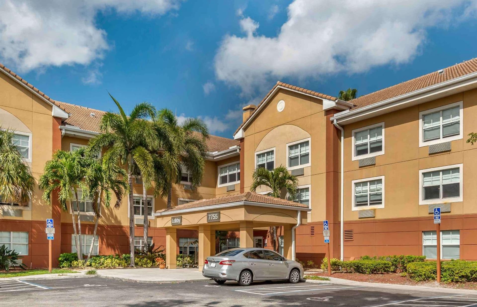 Extended Stay America Suites - Fort Lauderdale - Plantation featured exterior or lobby in Plantation, FL — similar hotel