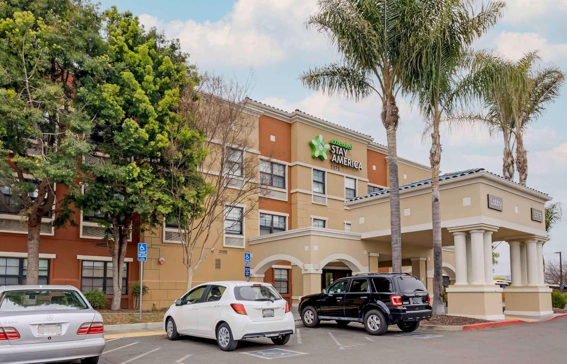 Extended Stay America Suites - Fremont - Newark interior in Fremont, CA — gallery photo 2
