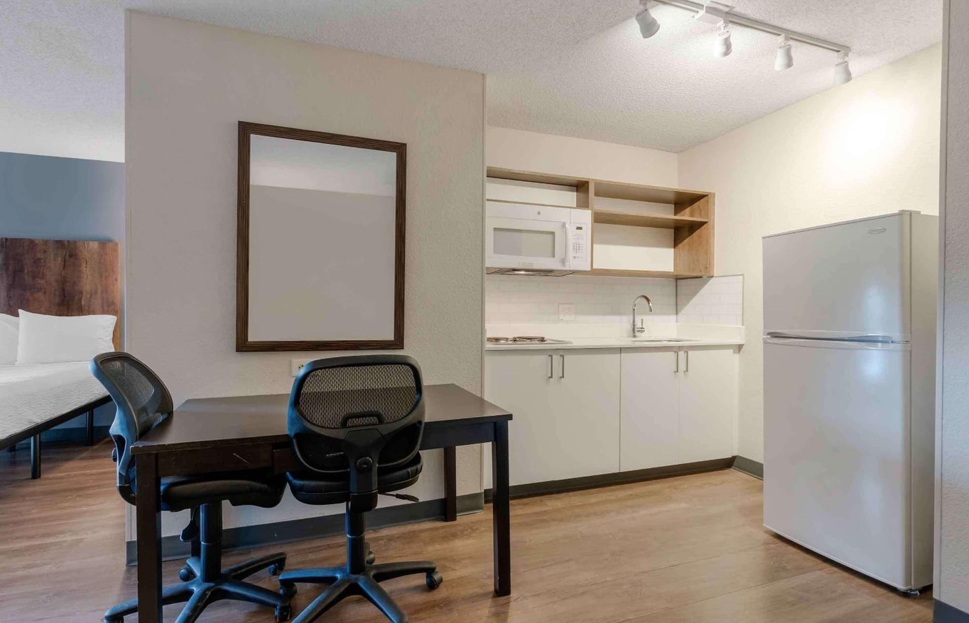 Extended Stay America Suites - Fremont - Newark gallery photo in Fremont, CA — image 47