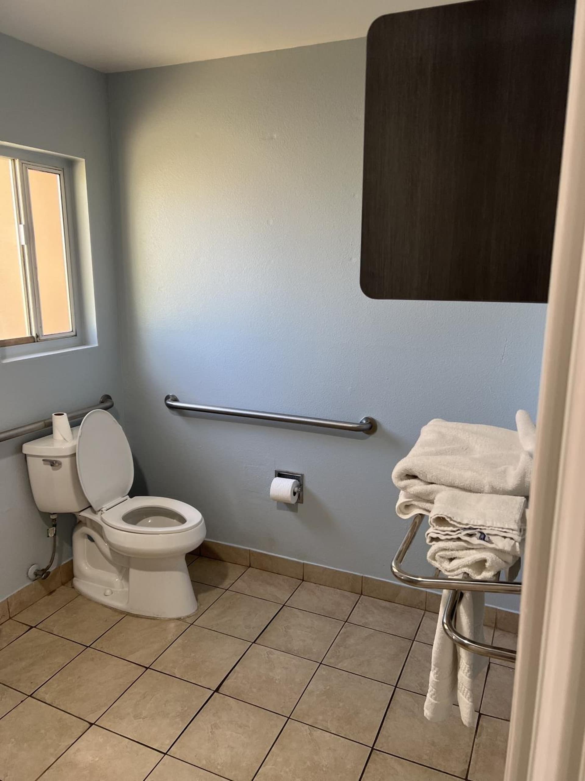 Travel Inn Gilroy gallery photo in Gilroy, CA — image 25