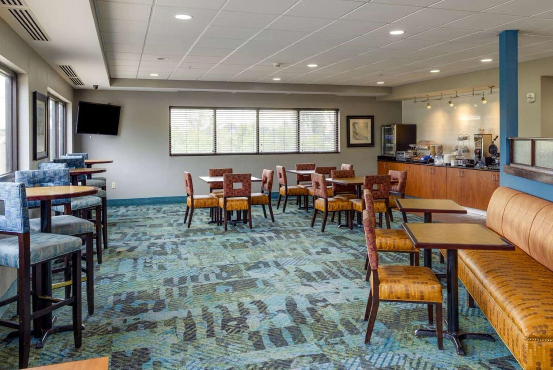 La Quinta by Wyndham Edmond gallery photo in Edmond, OK — image 35