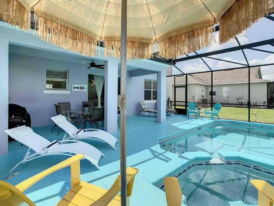 - GREAT VALUE- pool, free spa heat. interior in Kissimmee, FL — gallery photo 2