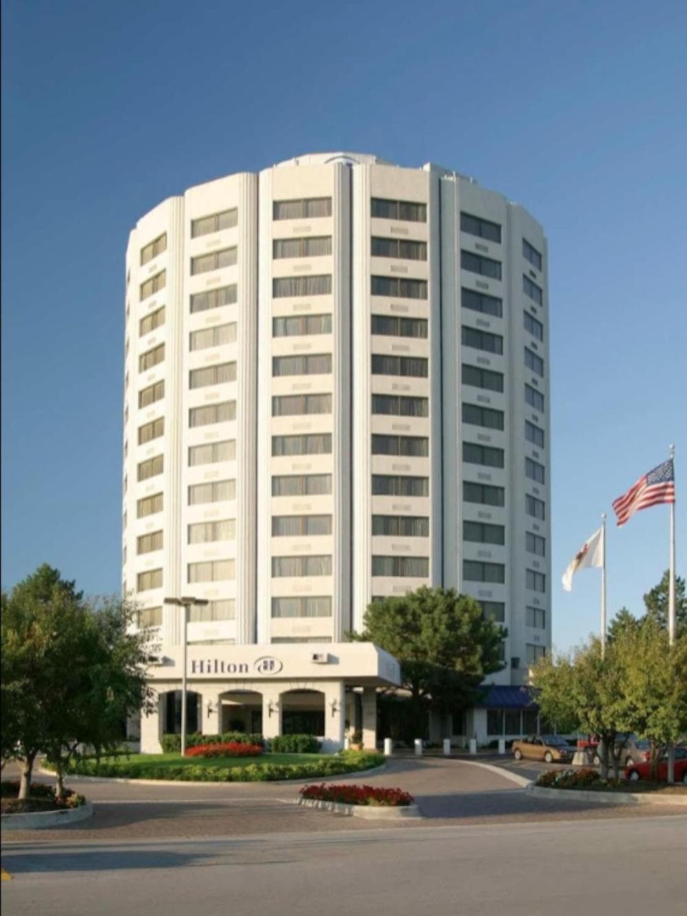 Hilton Chicago/Oak Lawn featured exterior or lobby in Chicago, IL — similar hotel