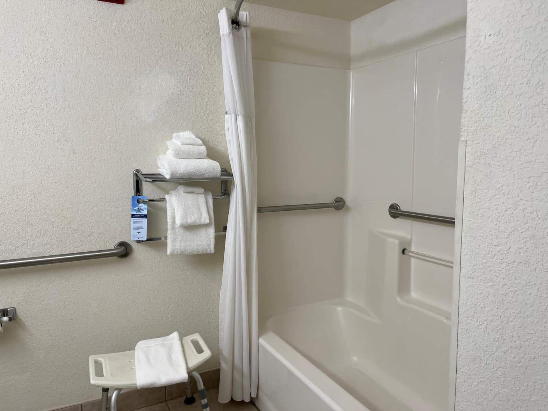 Microtel Inn and Suites by Wyndham - Lady Lake/ The Villages gallery photo in The Villages, FL — image 35