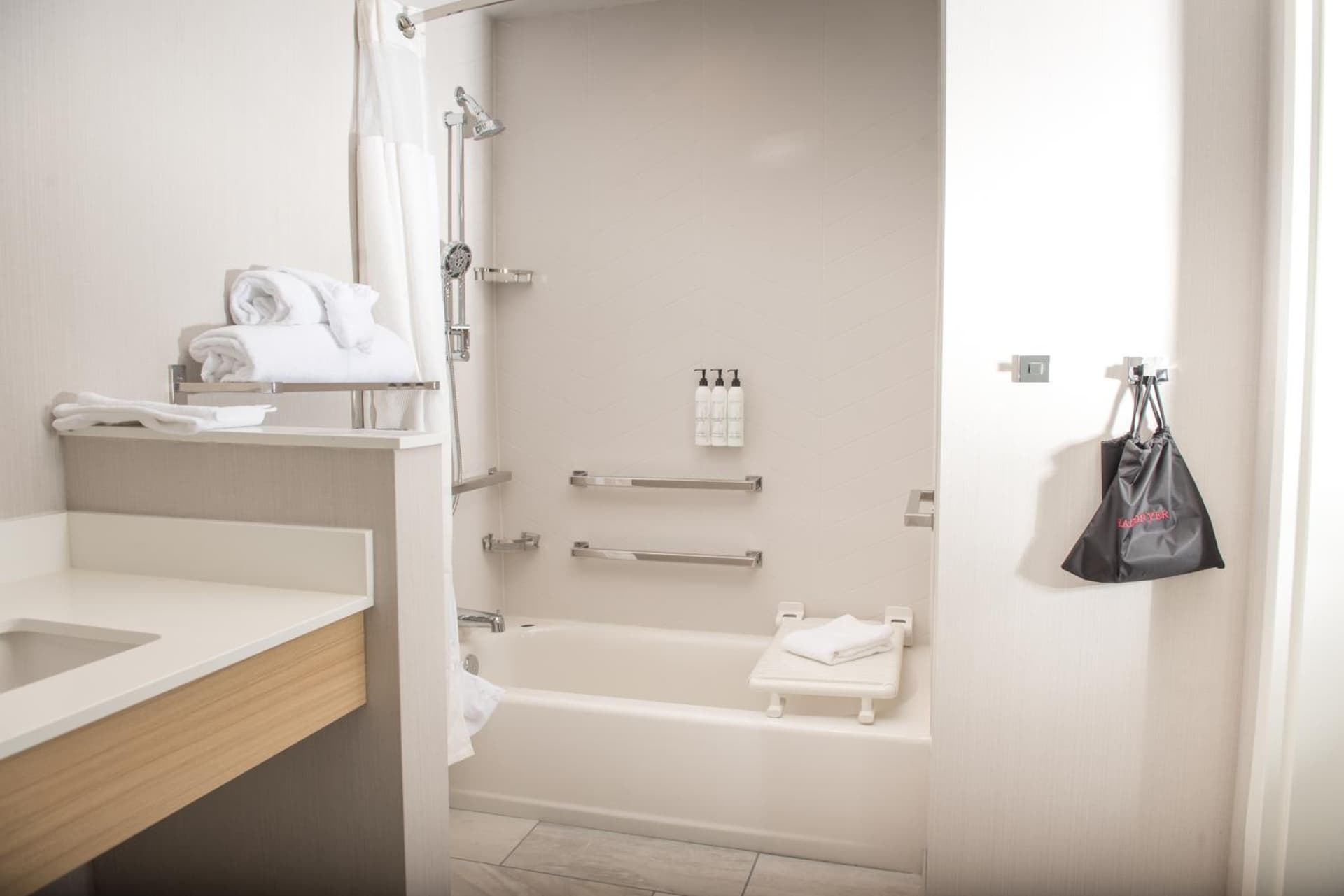 Fairfield by Marriott Inn & Suites Pensacola Beach gallery photo in Pensacola Beach, FL — image 62
