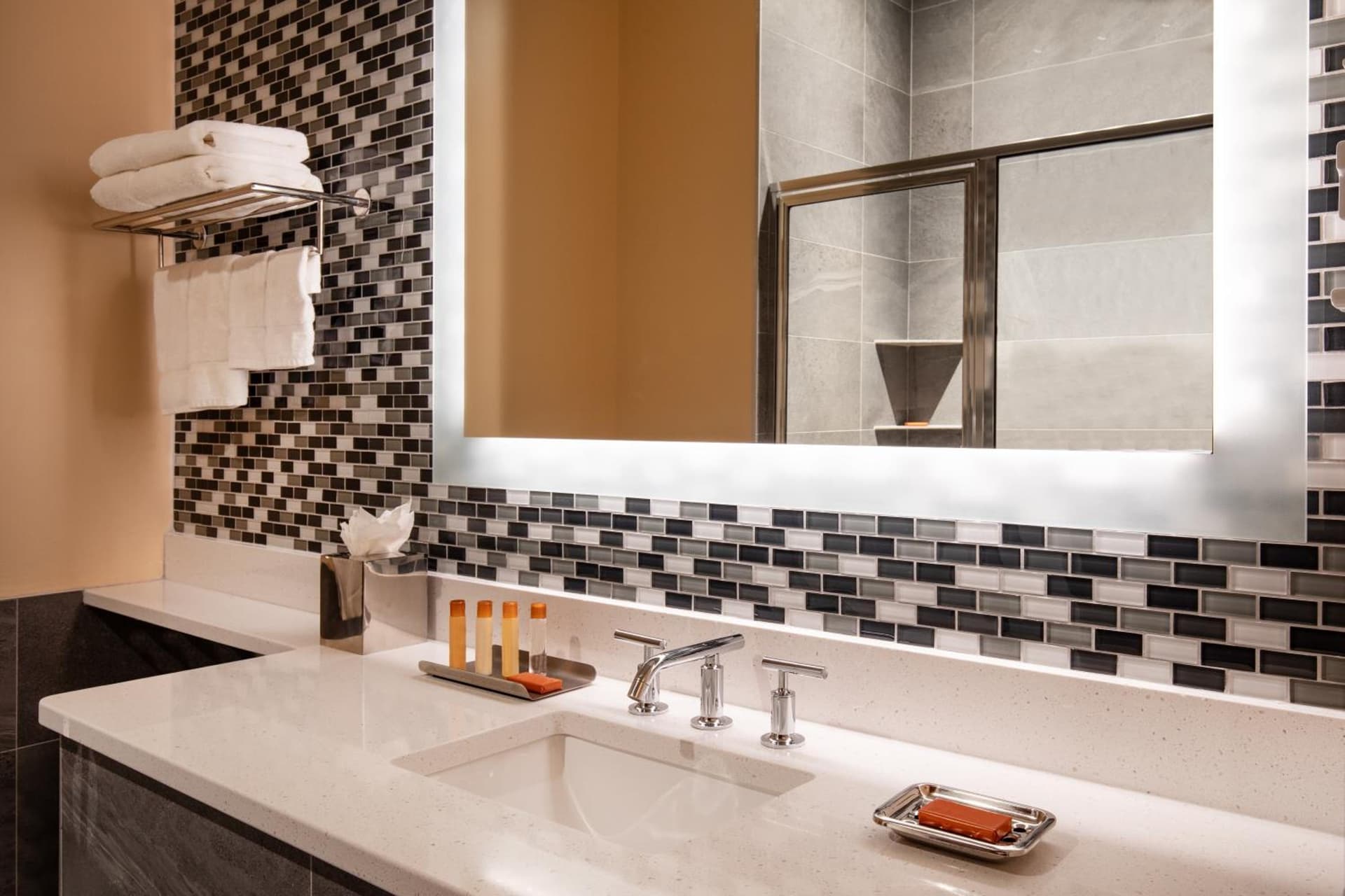 Harborside Inn gallery photo in Boston, MA — image 10