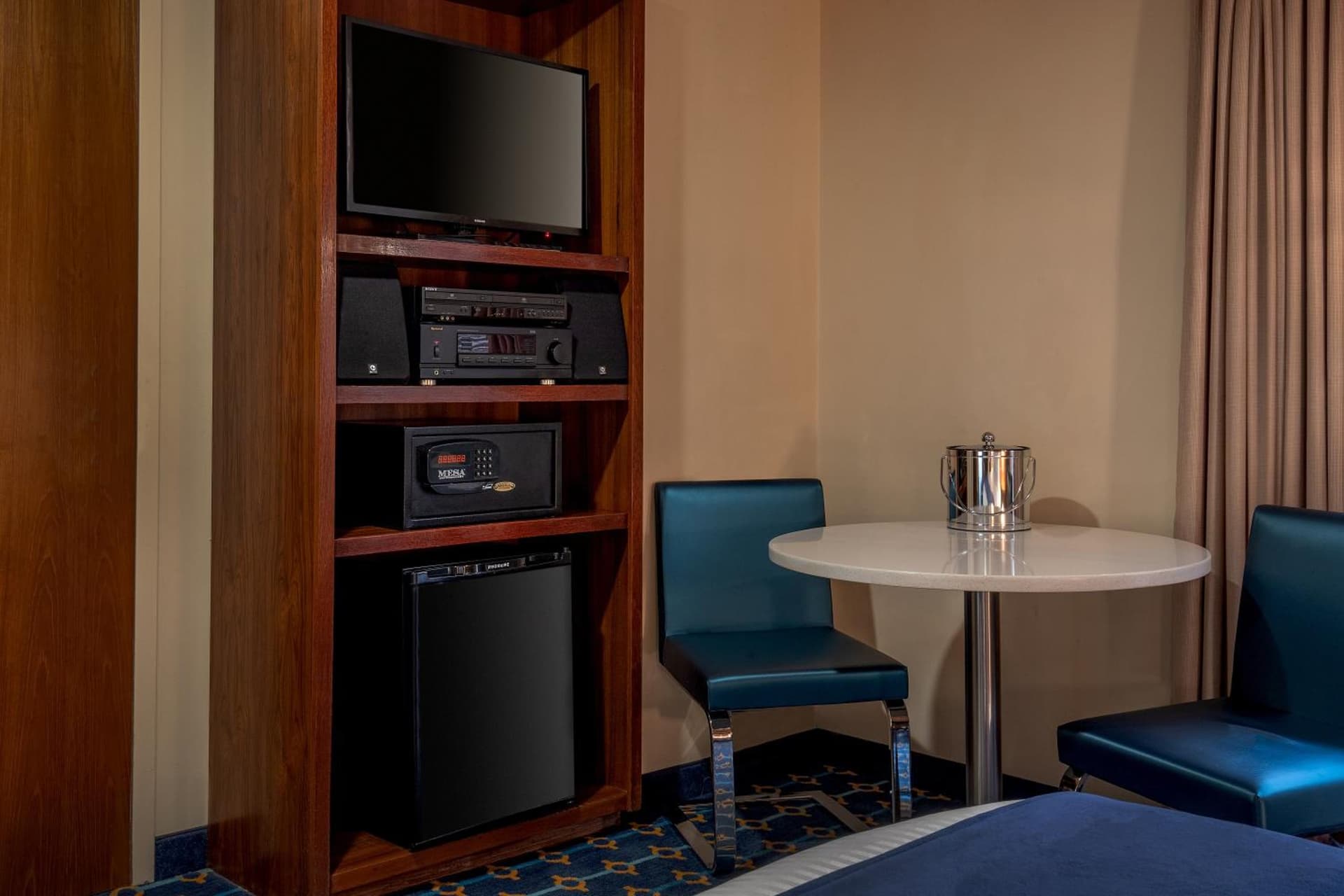 Harborside Inn gallery photo in Boston, MA — image 8