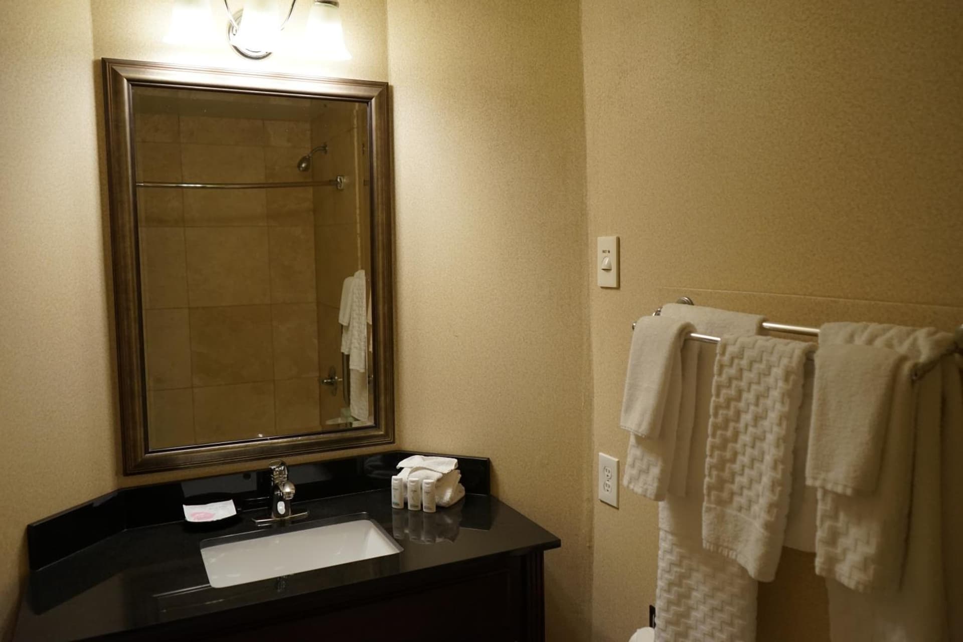 Wingate by Wyndham Bellingham Heritage Inn gallery photo in Bellingham, WA — image 24