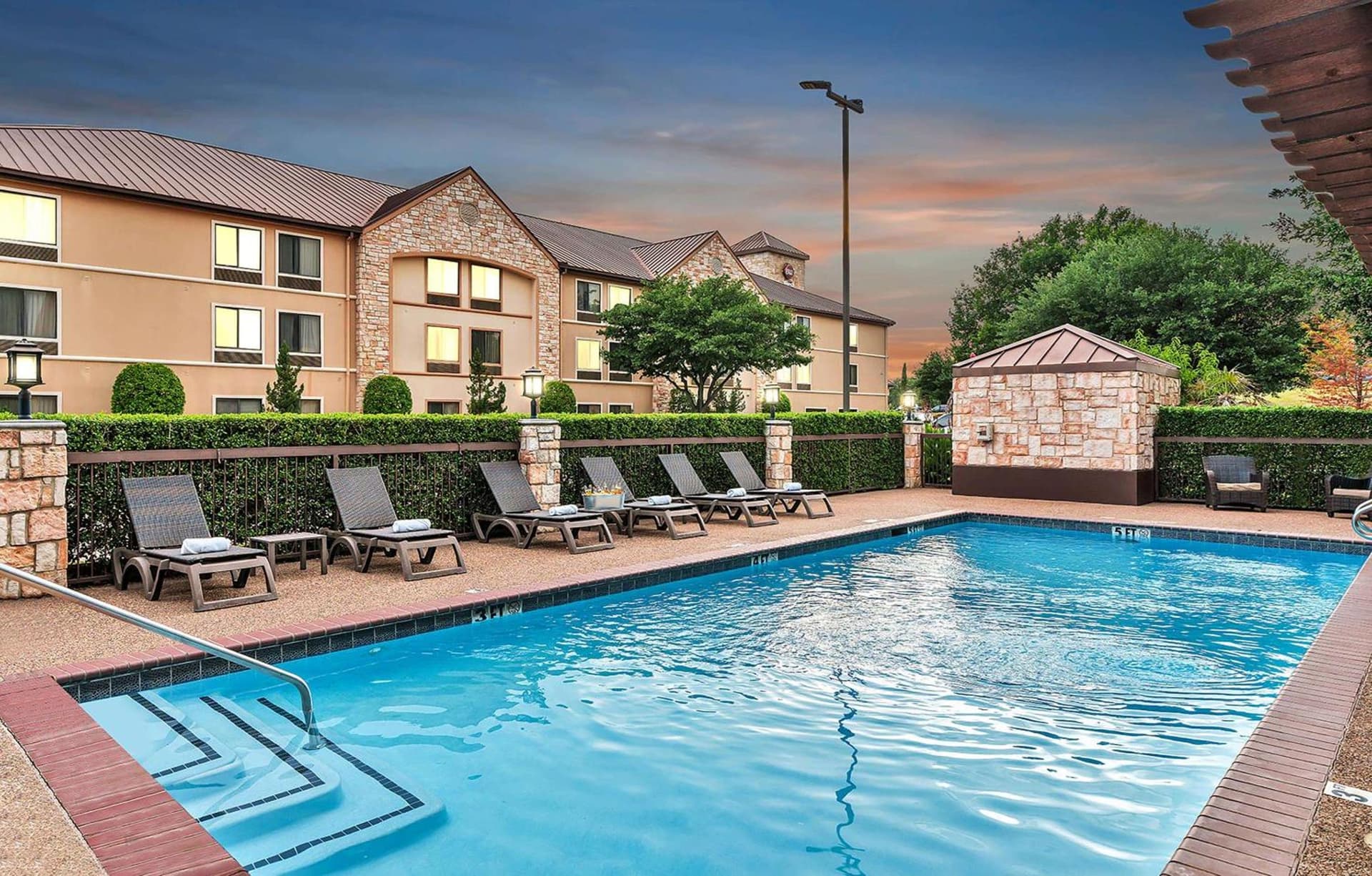 Best Western Plus Lewisville Flower Mound gallery photo in Lewisville, TX — image 27