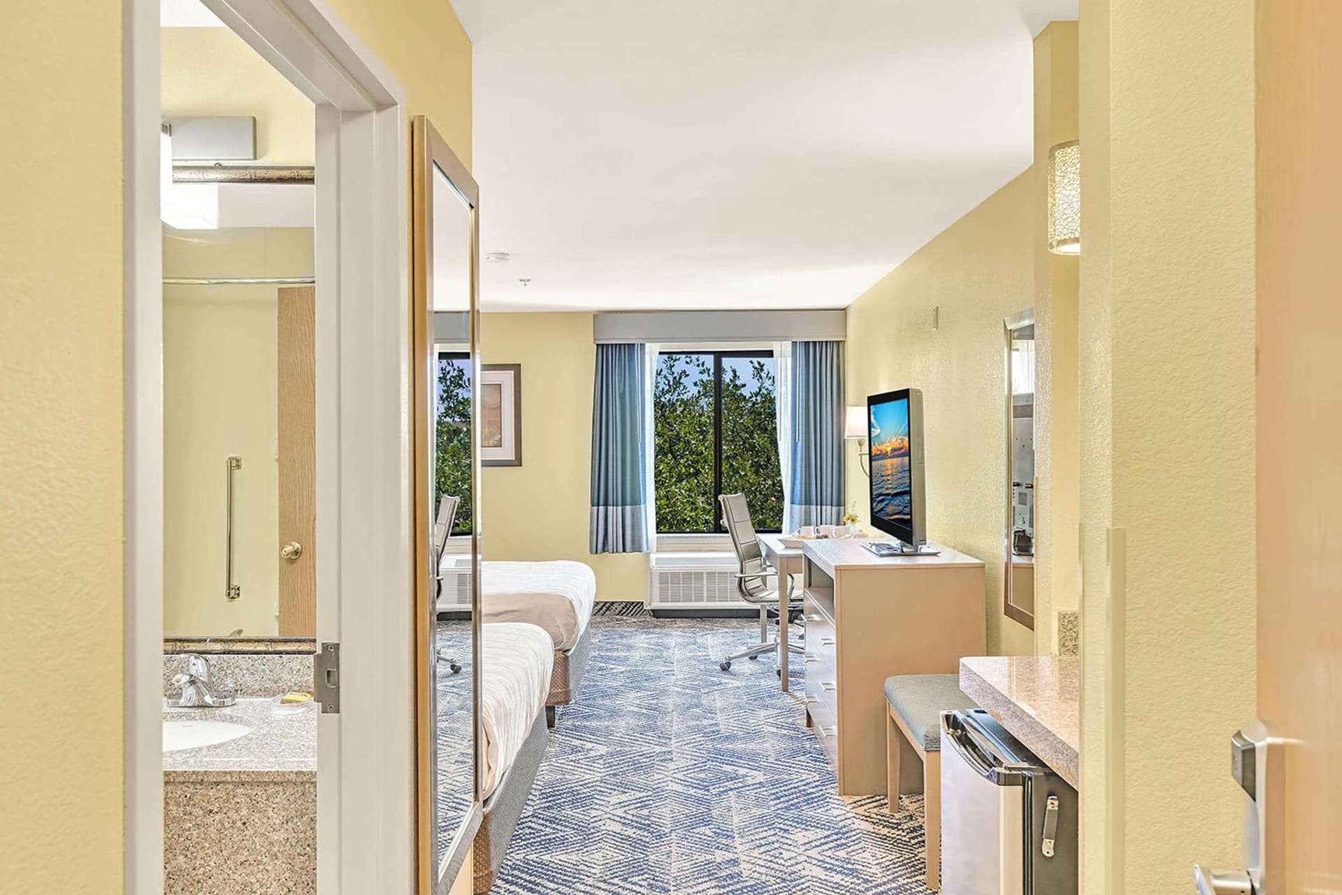 Best Western Plus Lewisville Flower Mound gallery photo in Lewisville, TX — image 30