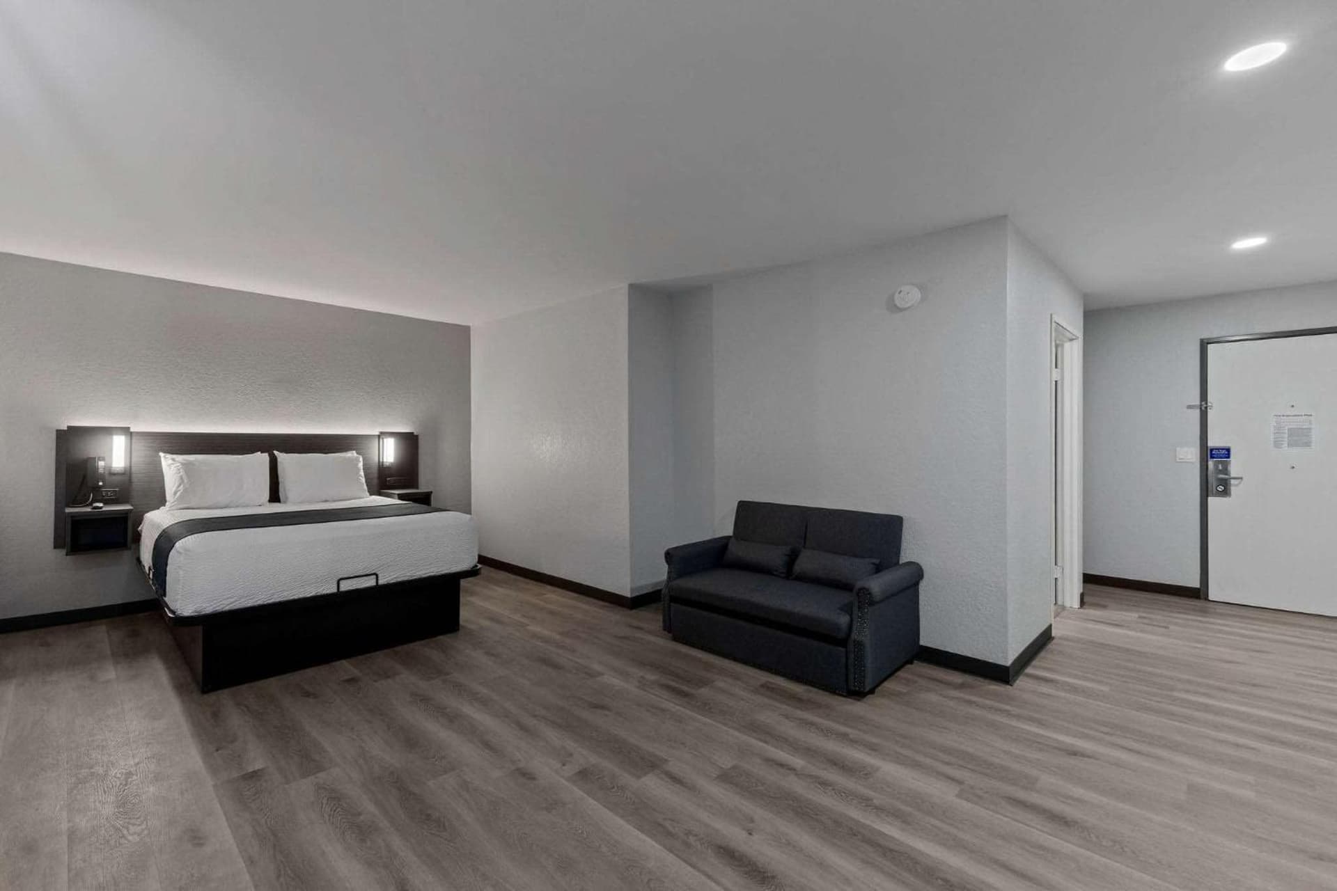 Motel 6 Brighton CO Denver Northeast gallery photo in Brighton, CO — image 9