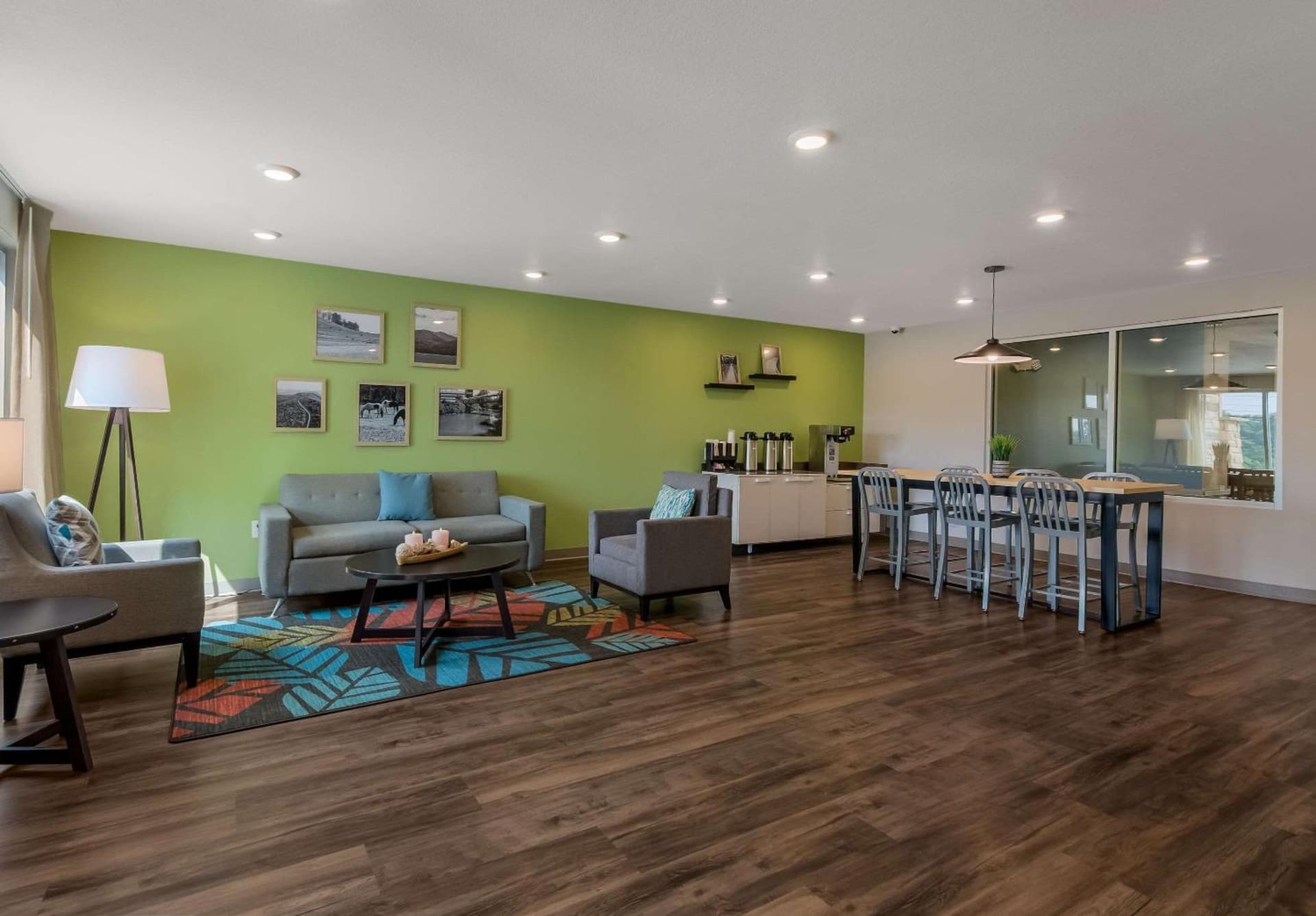 WoodSpring Suites Roanoke interior in Roanoke, VA — gallery photo 2