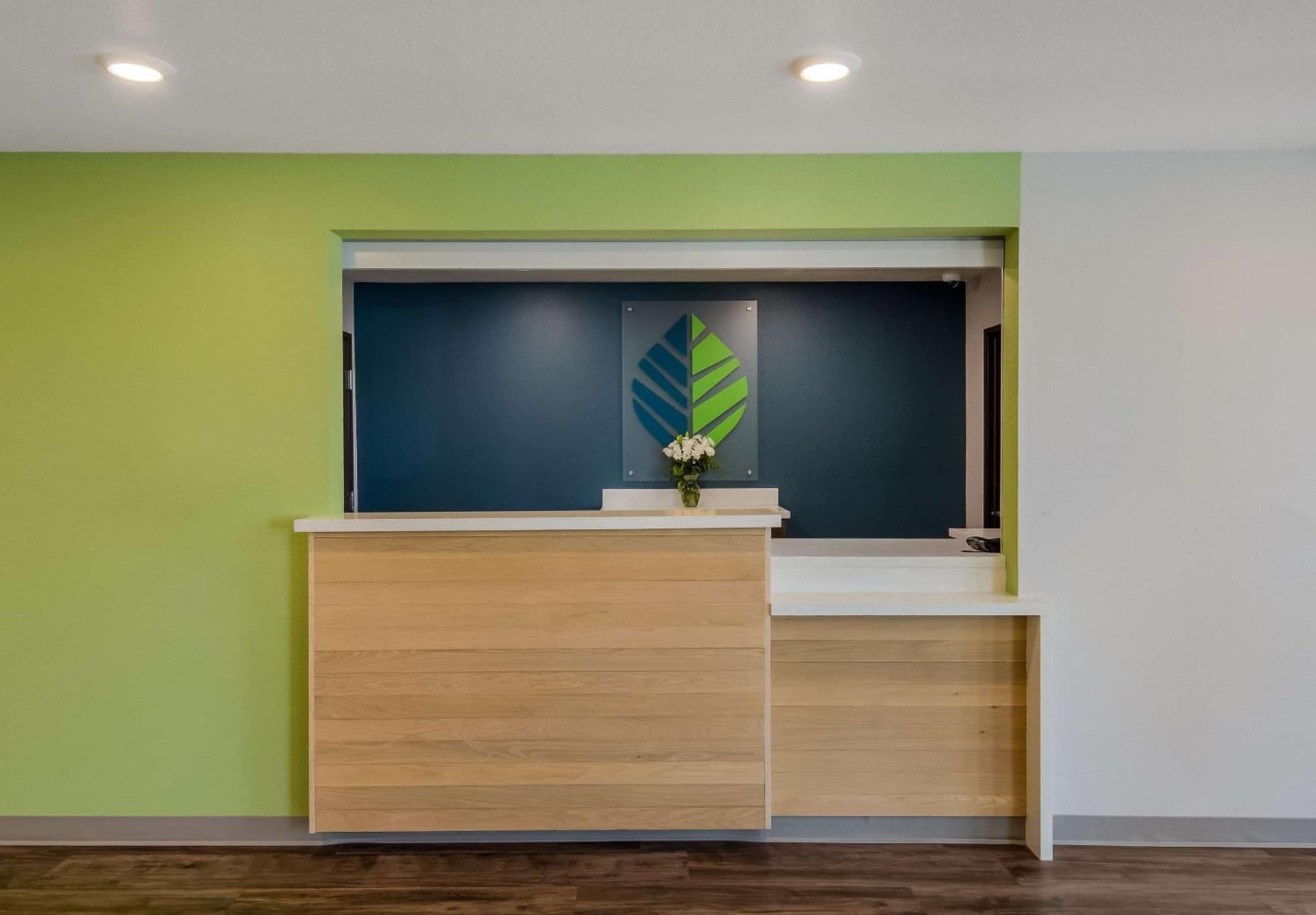 WoodSpring Suites Roanoke gallery photo in Roanoke, VA — image 12