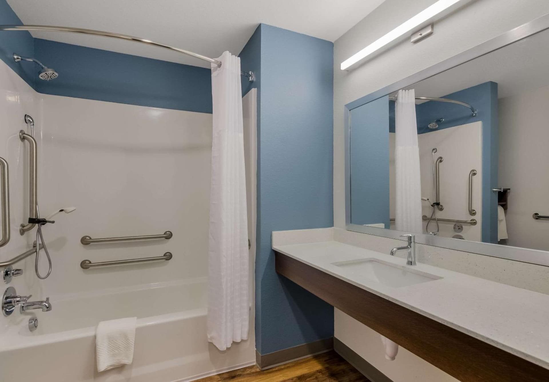 WoodSpring Suites Roanoke gallery photo in Roanoke, VA — image 22