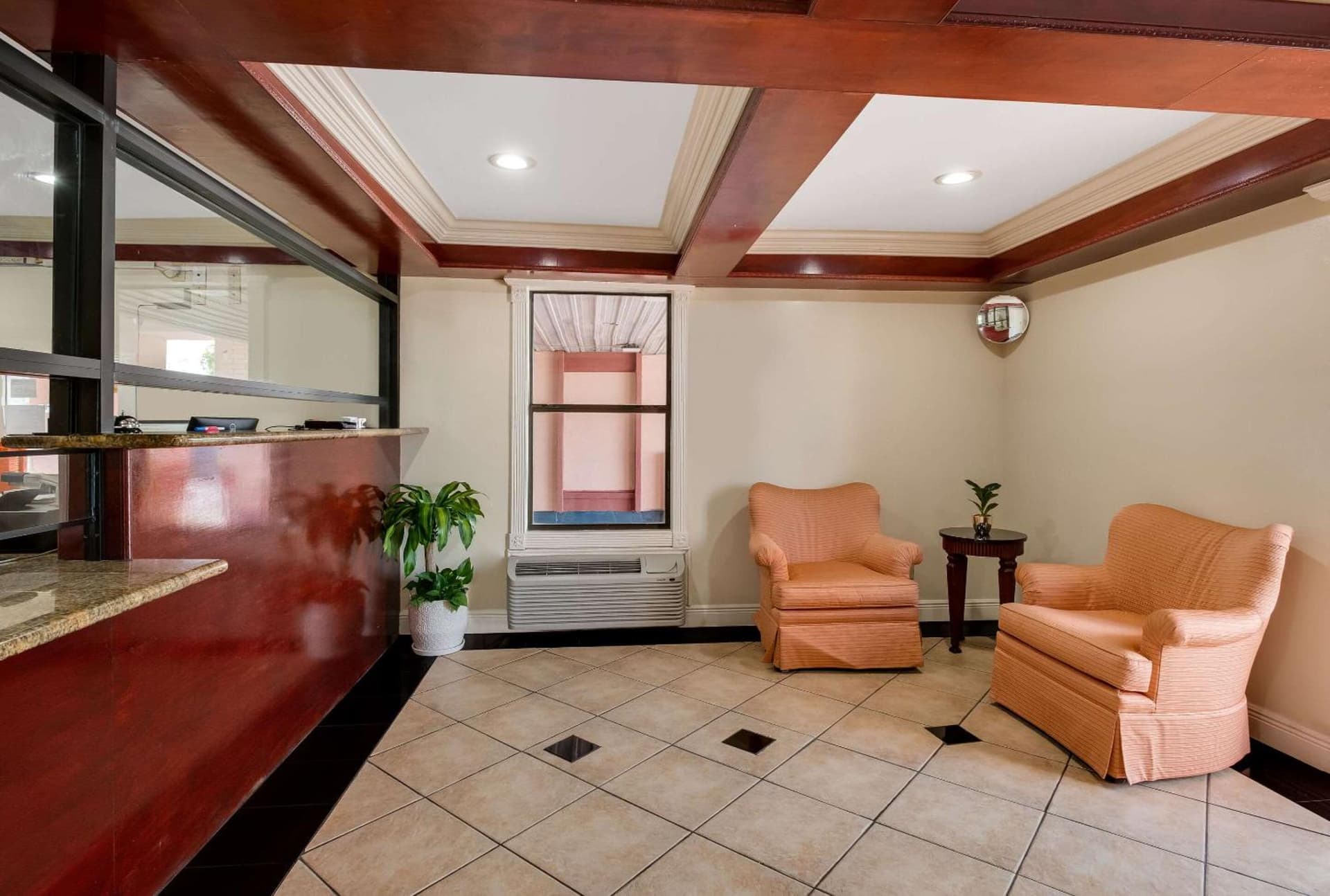Relax Inn & Suites gallery photo in New Orleans, LA — image 9
