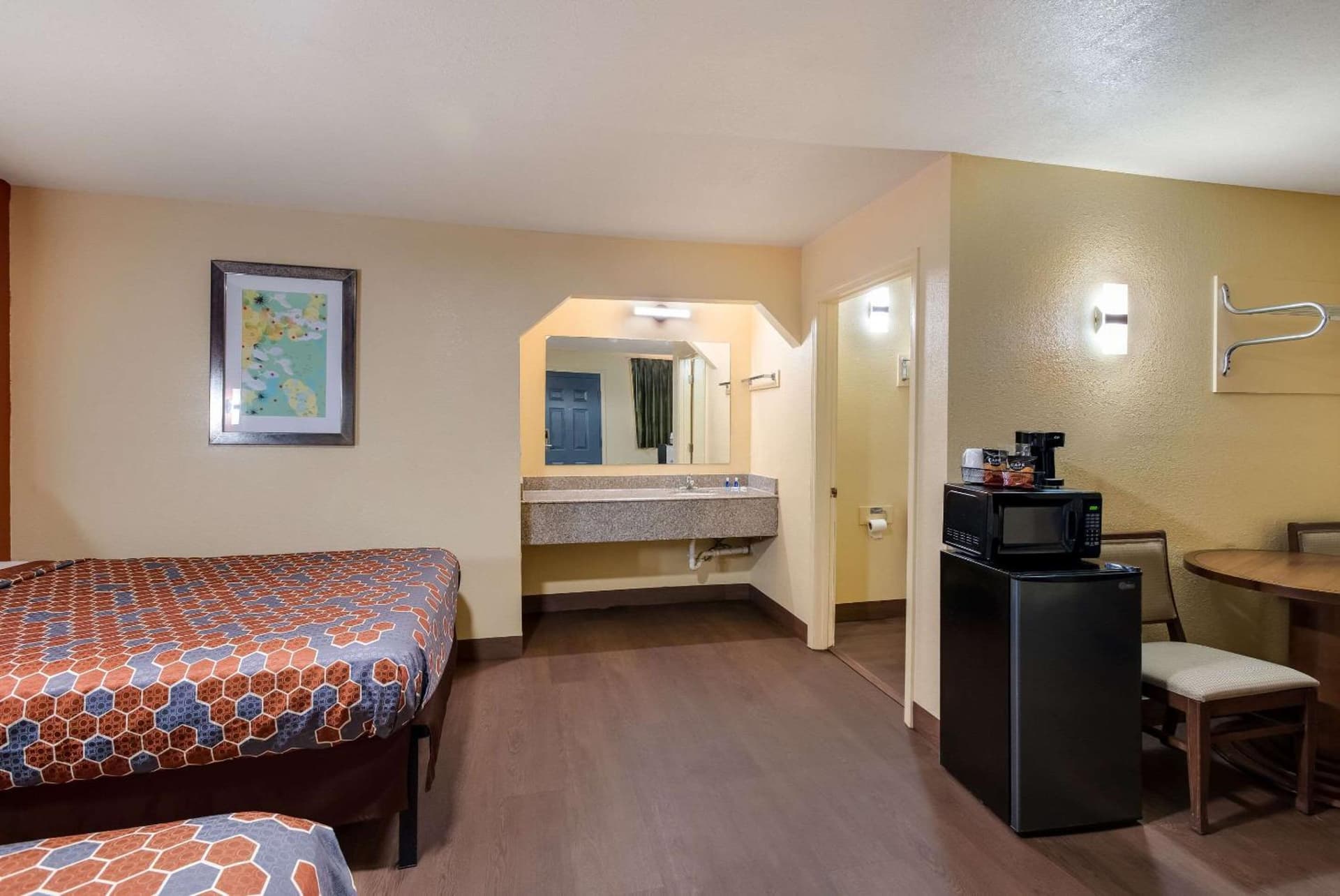 Relax Inn & Suites gallery photo in New Orleans, LA — image 10