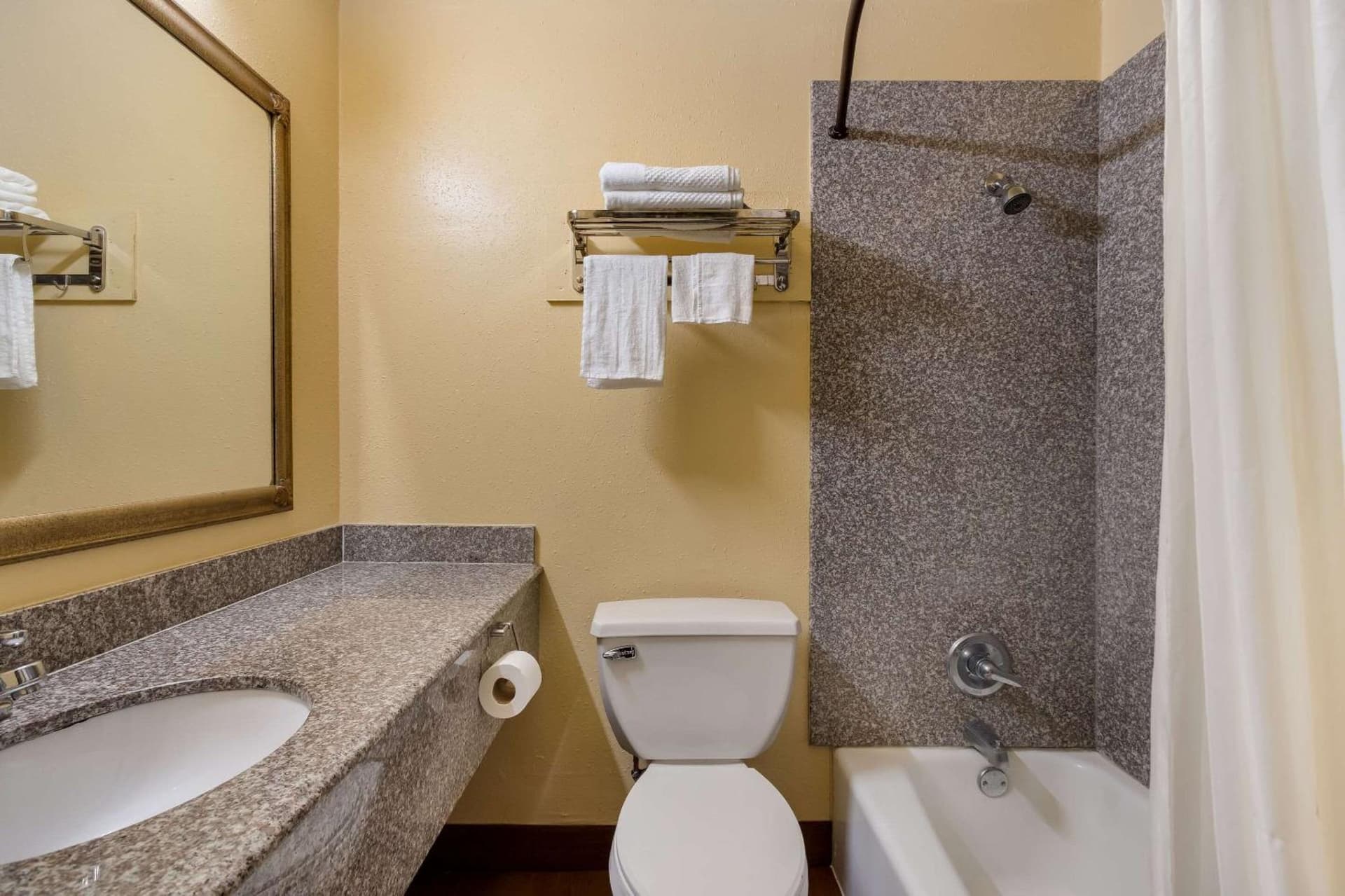 Relax Inn & Suites gallery photo in New Orleans, LA — image 23