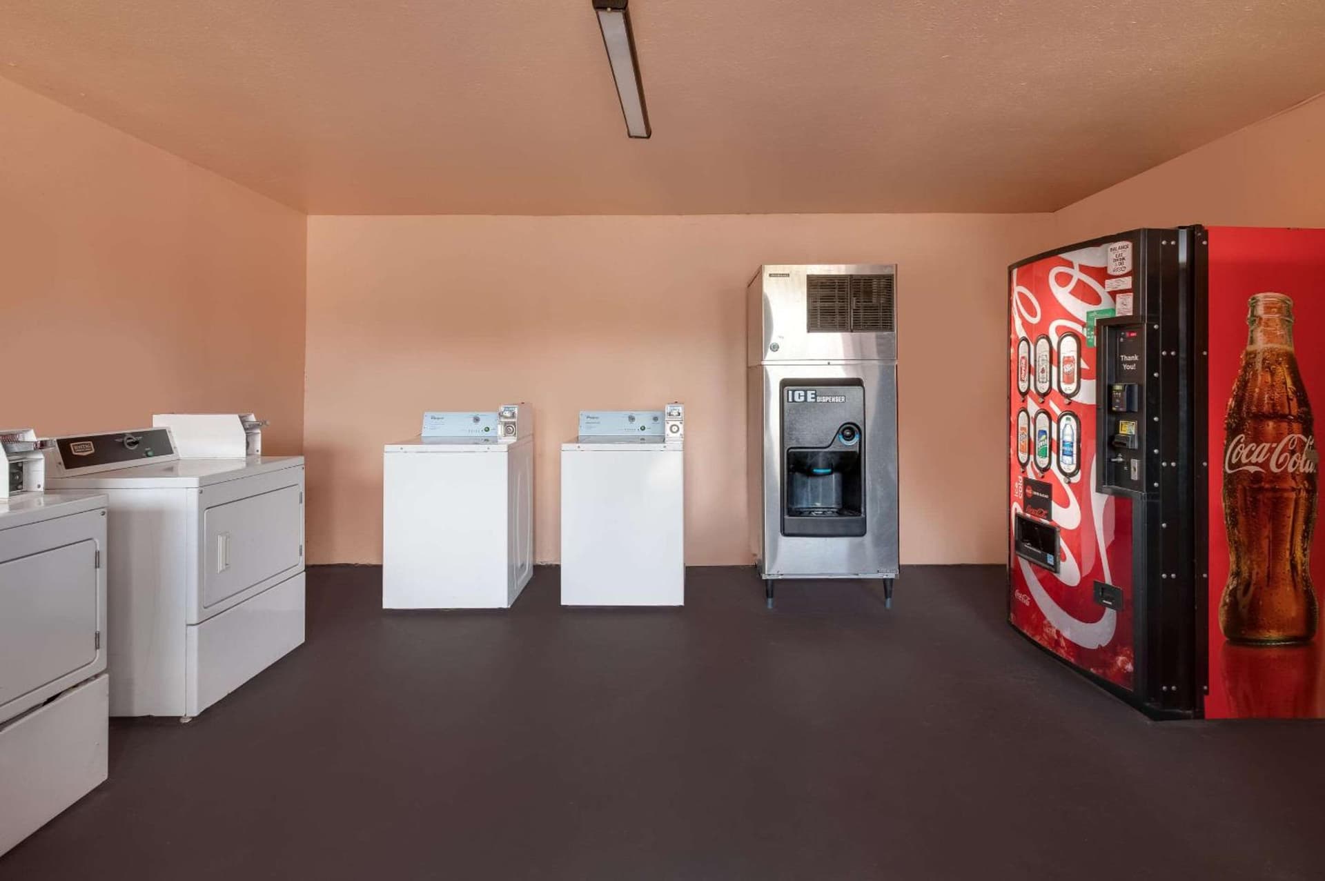 Relax Inn & Suites gallery photo in New Orleans, LA — image 30