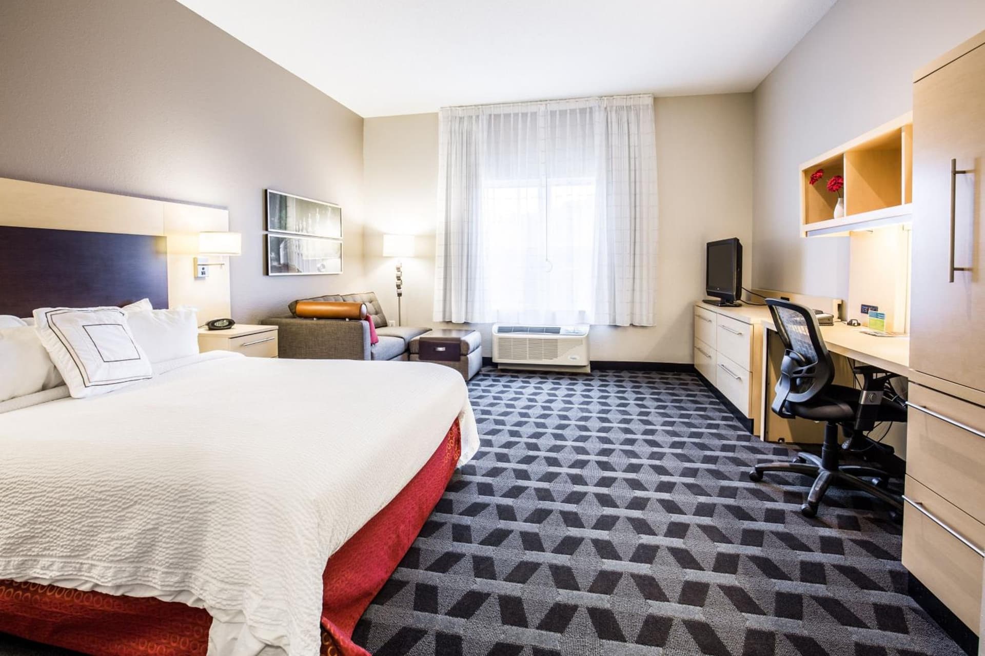 TownePlace Suites by Marriott Gilford gallery photo in Gilford — image 38
