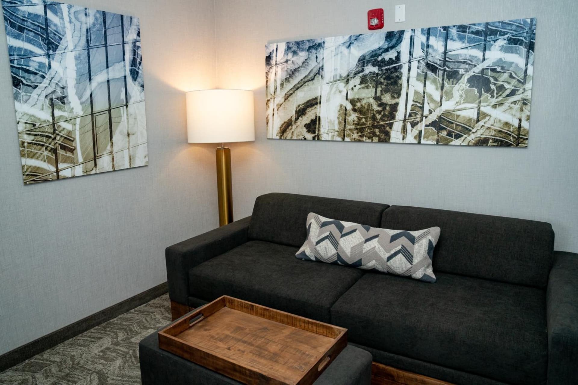 SpringHill Suites by Marriott Woodbridge gallery photo in Woodbridge — image 9