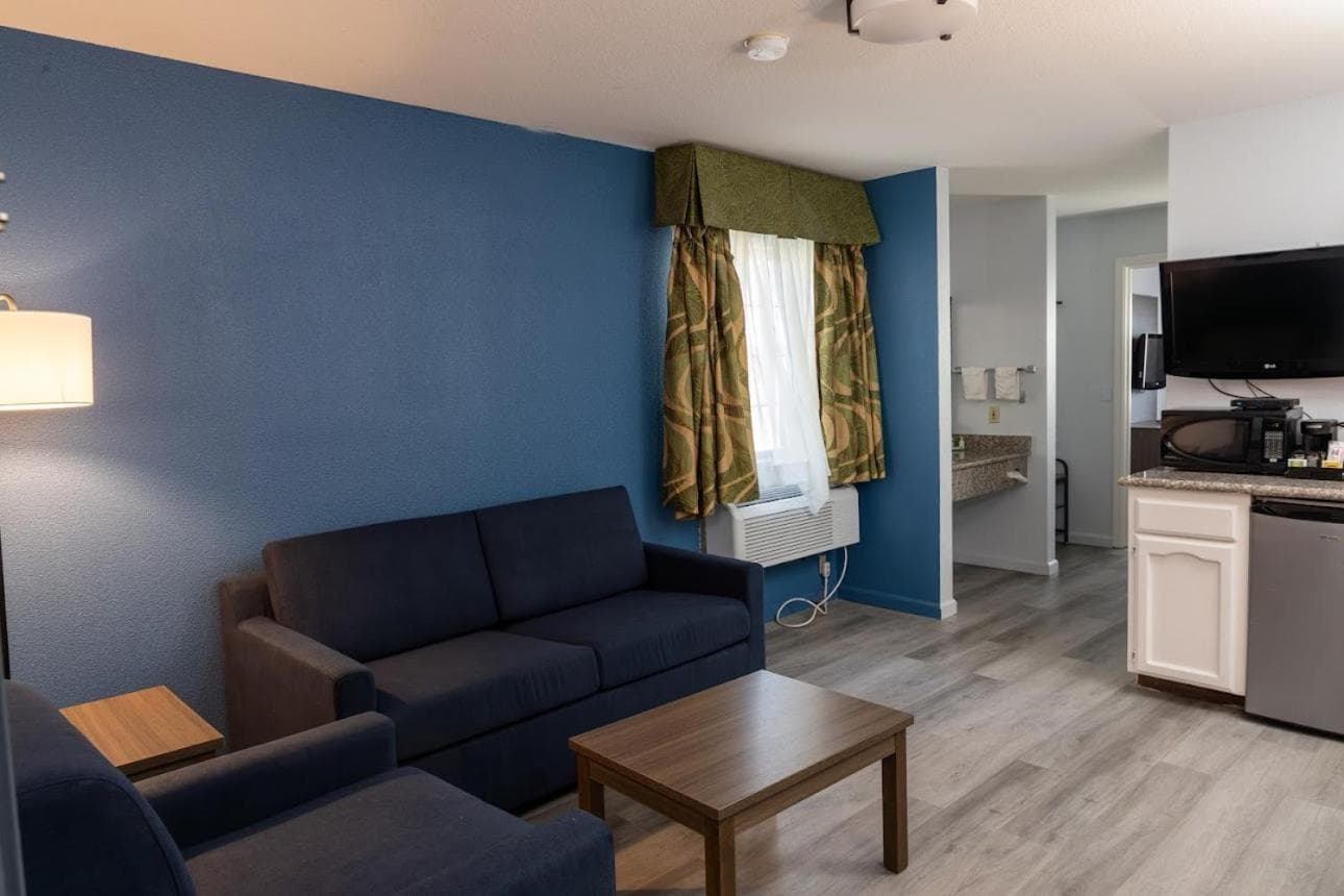 Quality Inn & Suites Tulare gallery photo in Tulare, CA — image 13