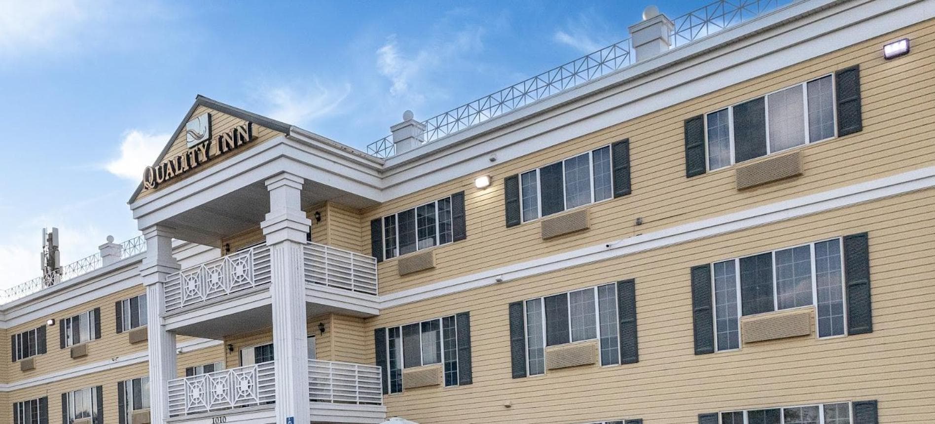 Quality Inn & Suites Tulare property views in Tulare, CA — gallery photo 3