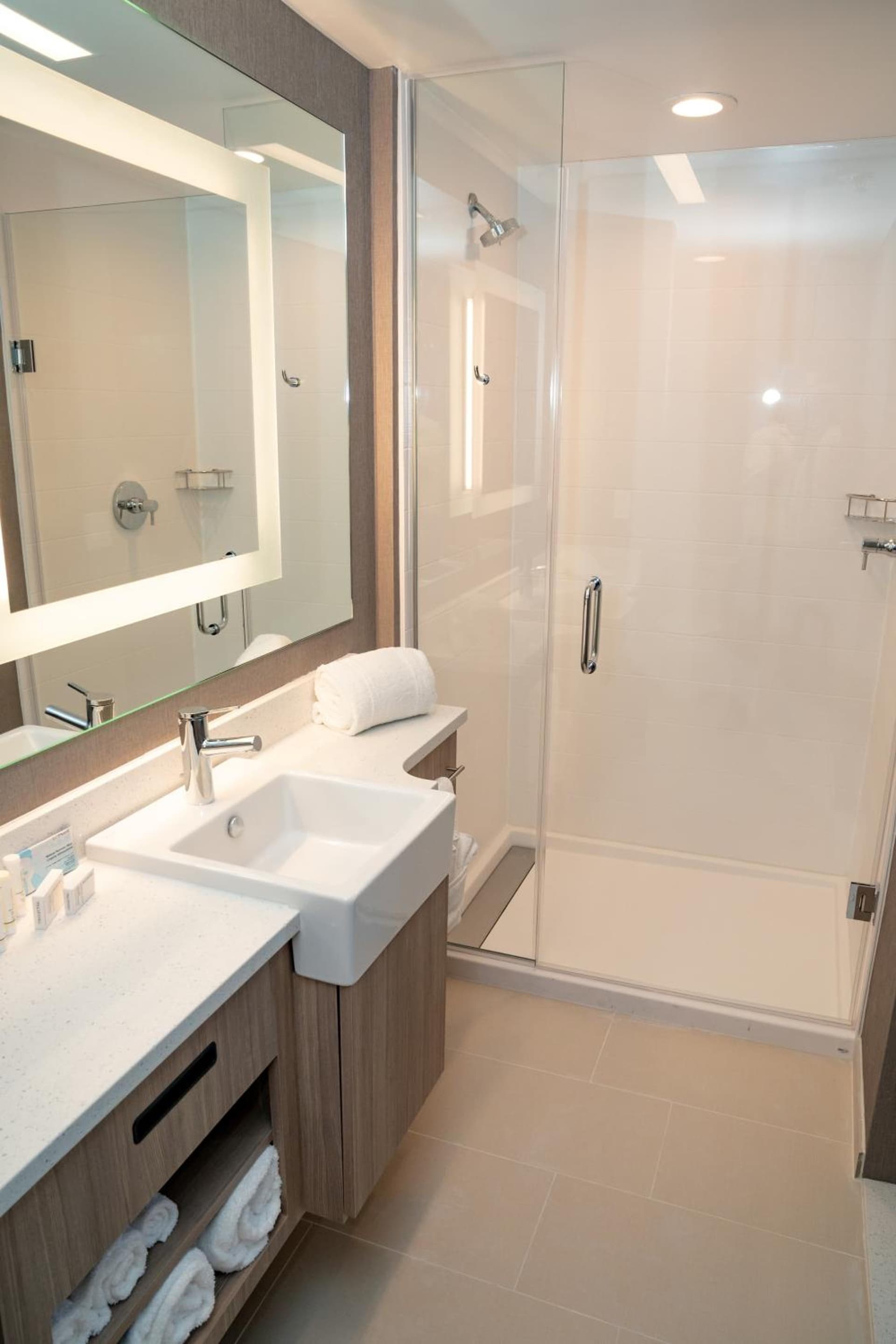 SpringHill Suites by Marriott Woodbridge gallery photo in Woodbridge — image 33