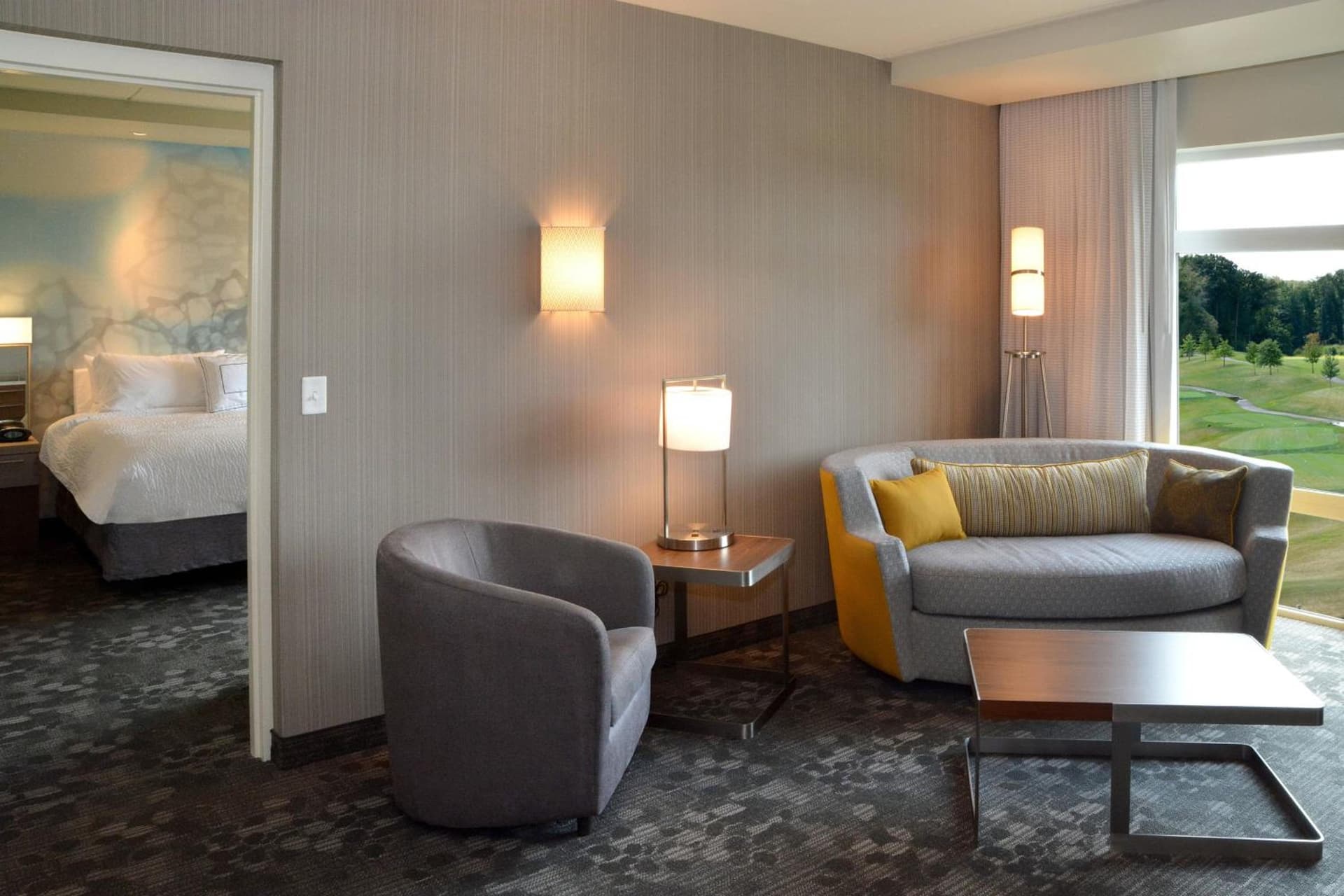 Courtyard by Marriott Youngstown Canfield gallery photo in Canfield, OH — image 6