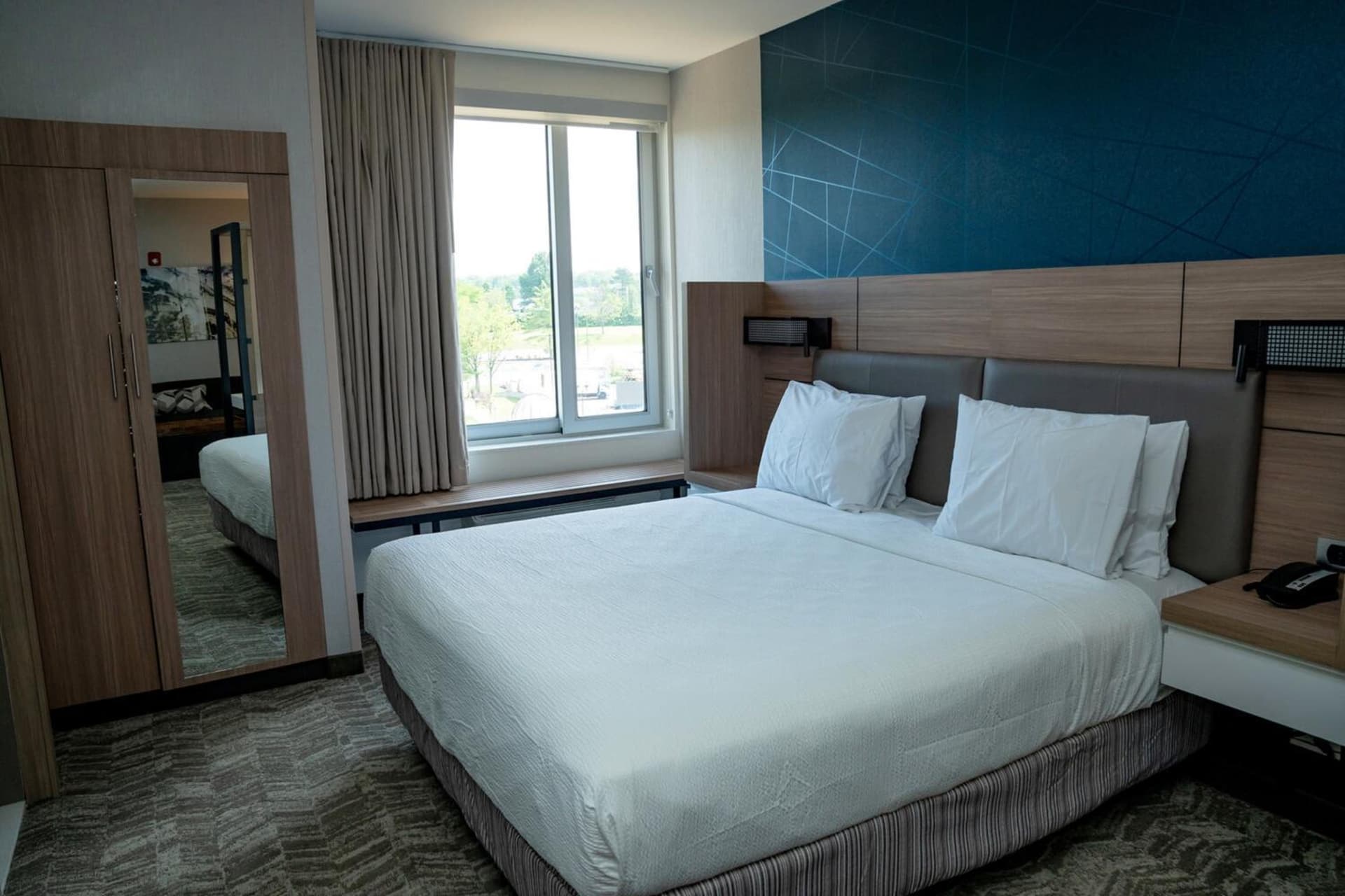 SpringHill Suites by Marriott Woodbridge gallery photo in Woodbridge — image 47