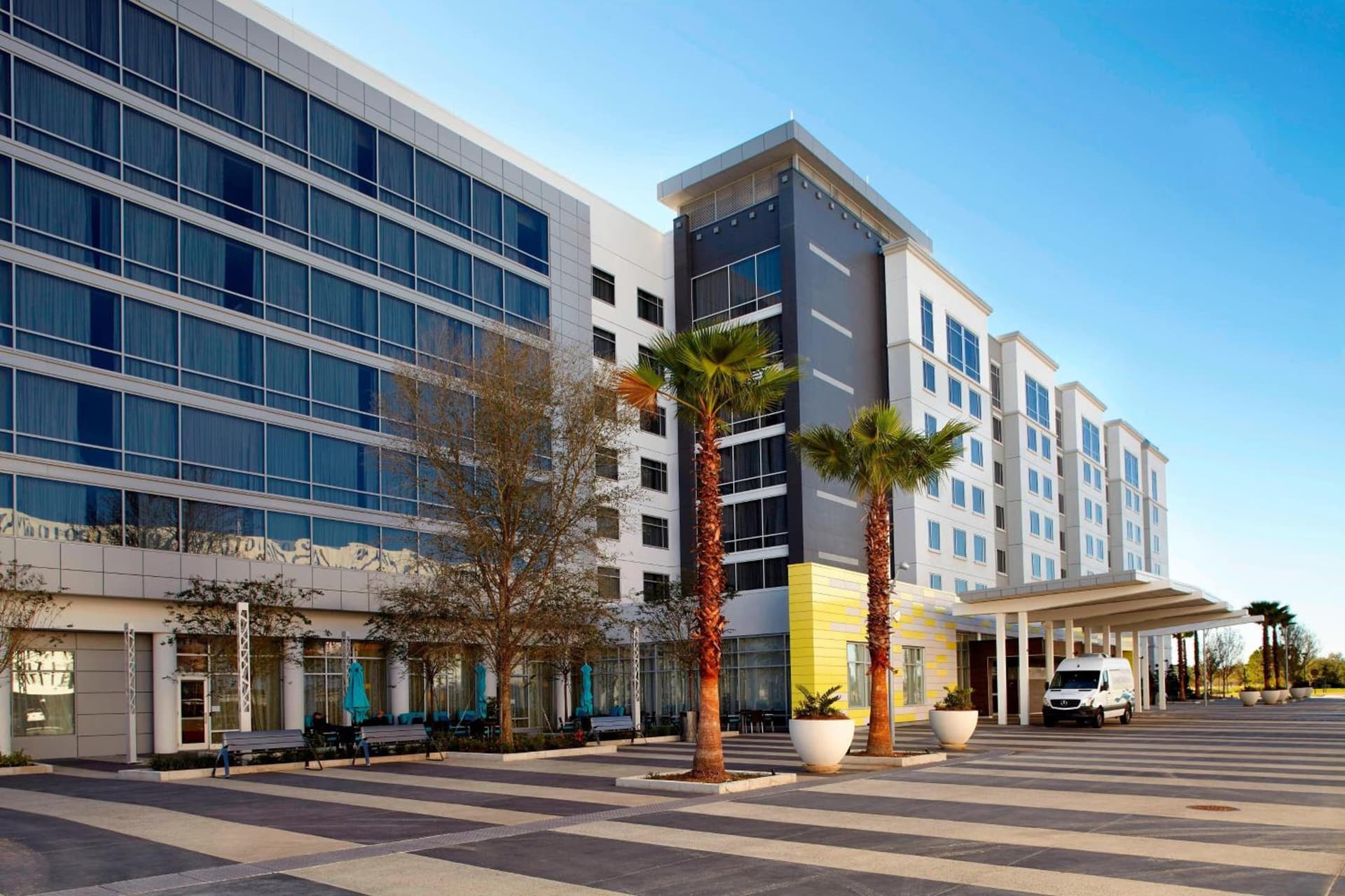 Courtyard by Marriott Orlando Lake Nona interior in Orlando, FL — gallery photo 2