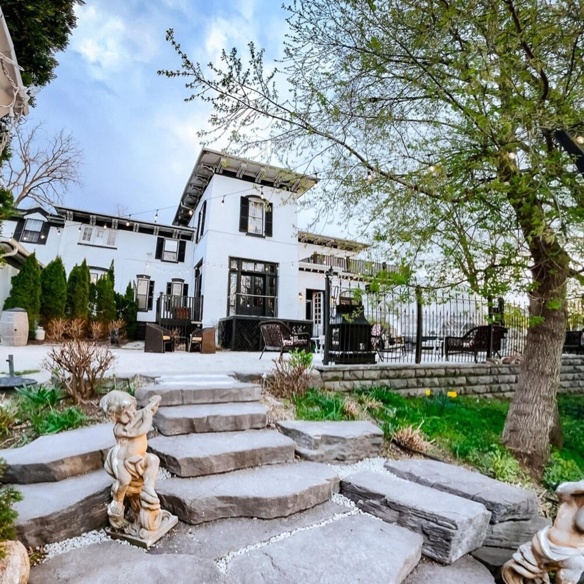 Maxwell Mansion Hotel gallery photo in Lake Geneva, WI — image 84