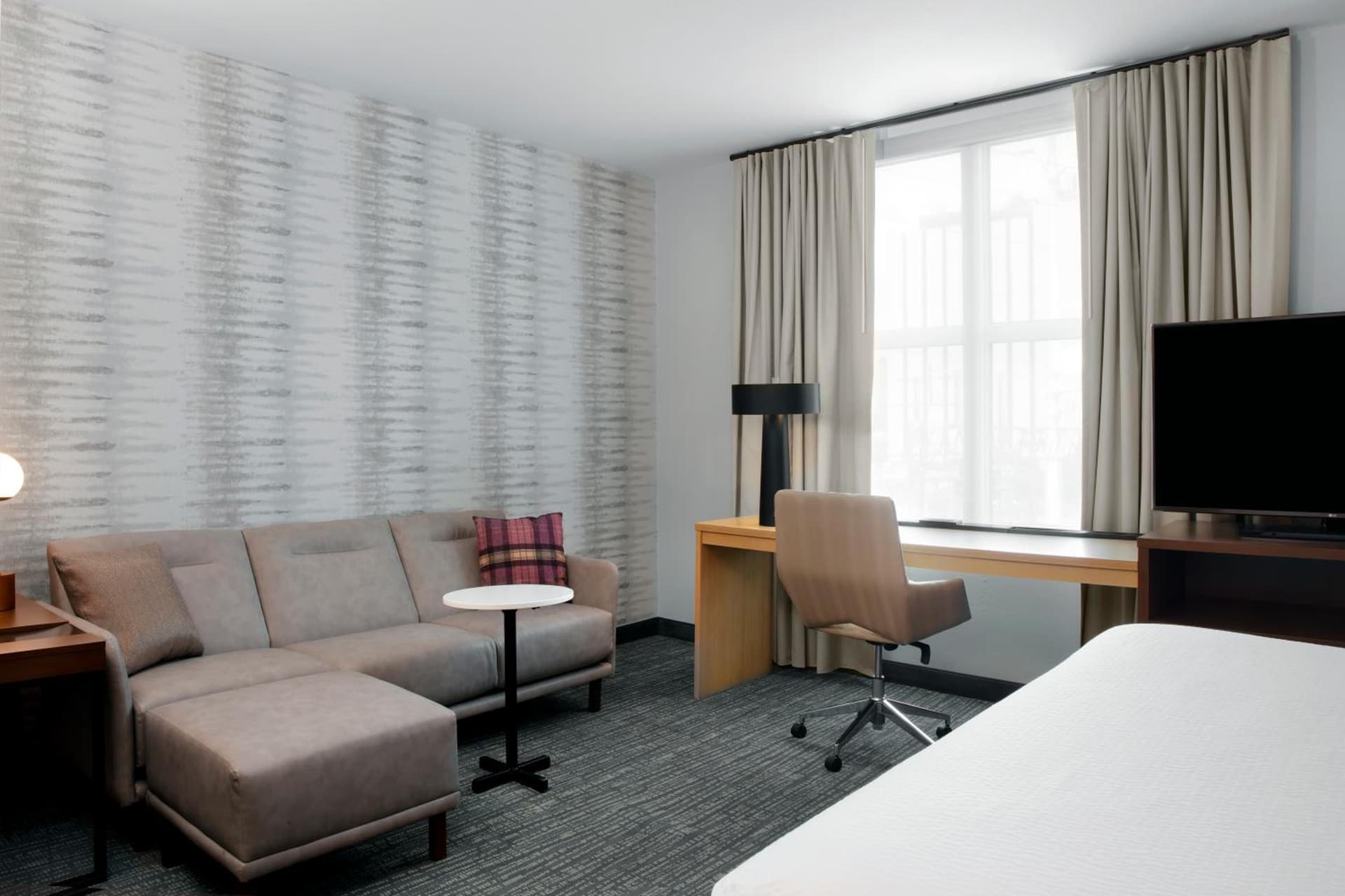 Residence Inn by Marriott Norwalk gallery photo in Norwalk, CT — image 9