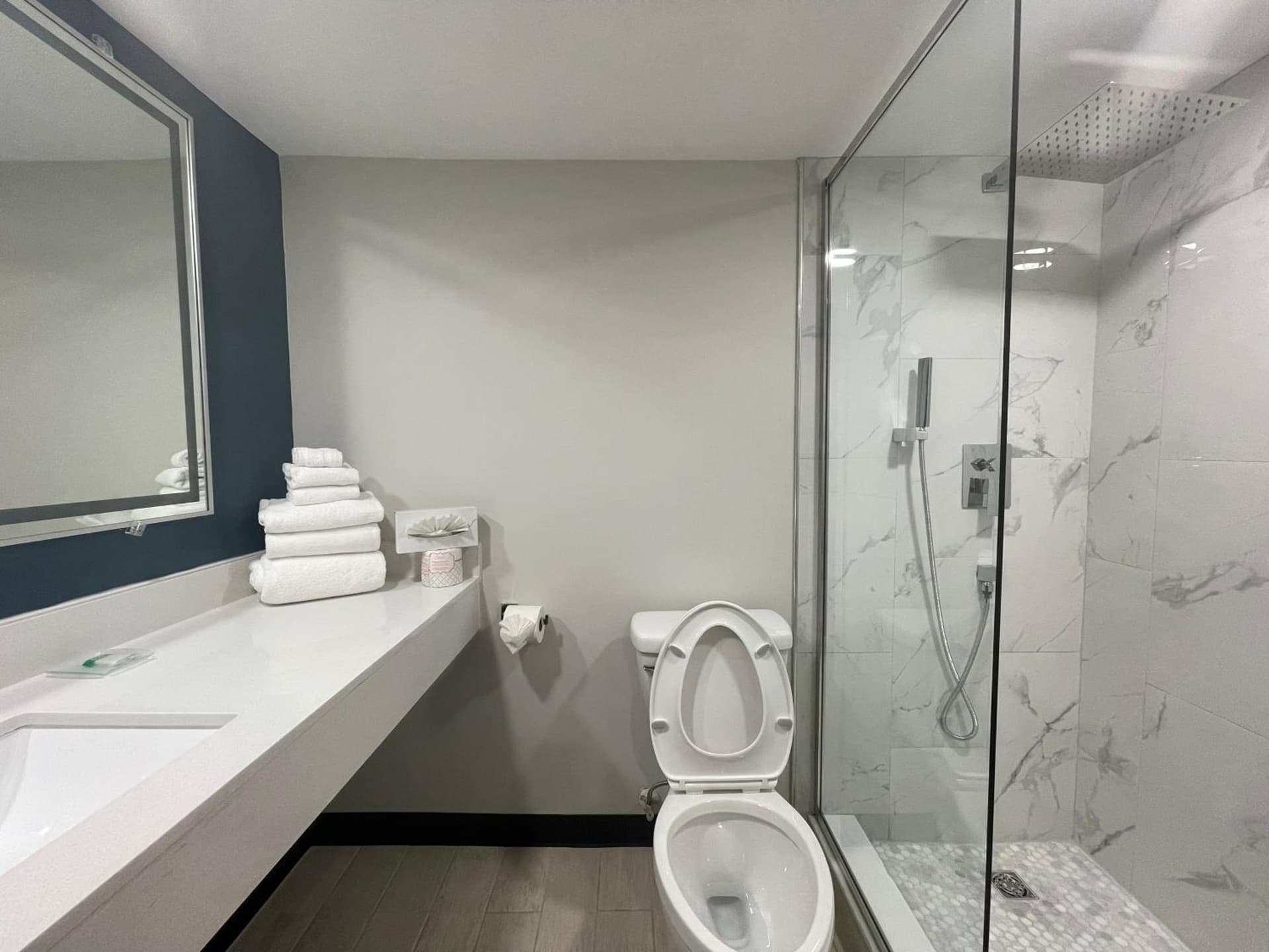 Chateau Hotel and Conference Center gallery photo in Bloomington, IL — image 93