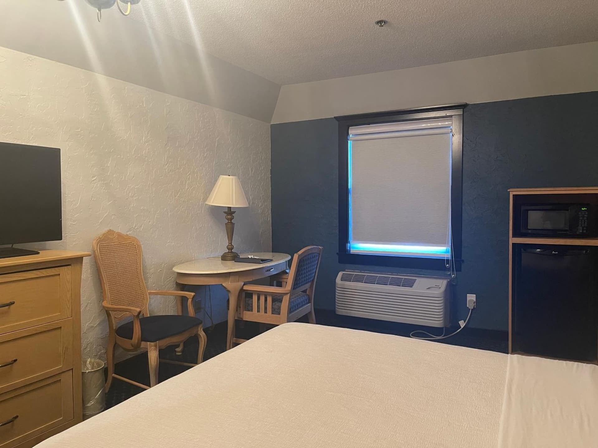 Chateau Hotel and Conference Center gallery photo in Bloomington, IL — image 65