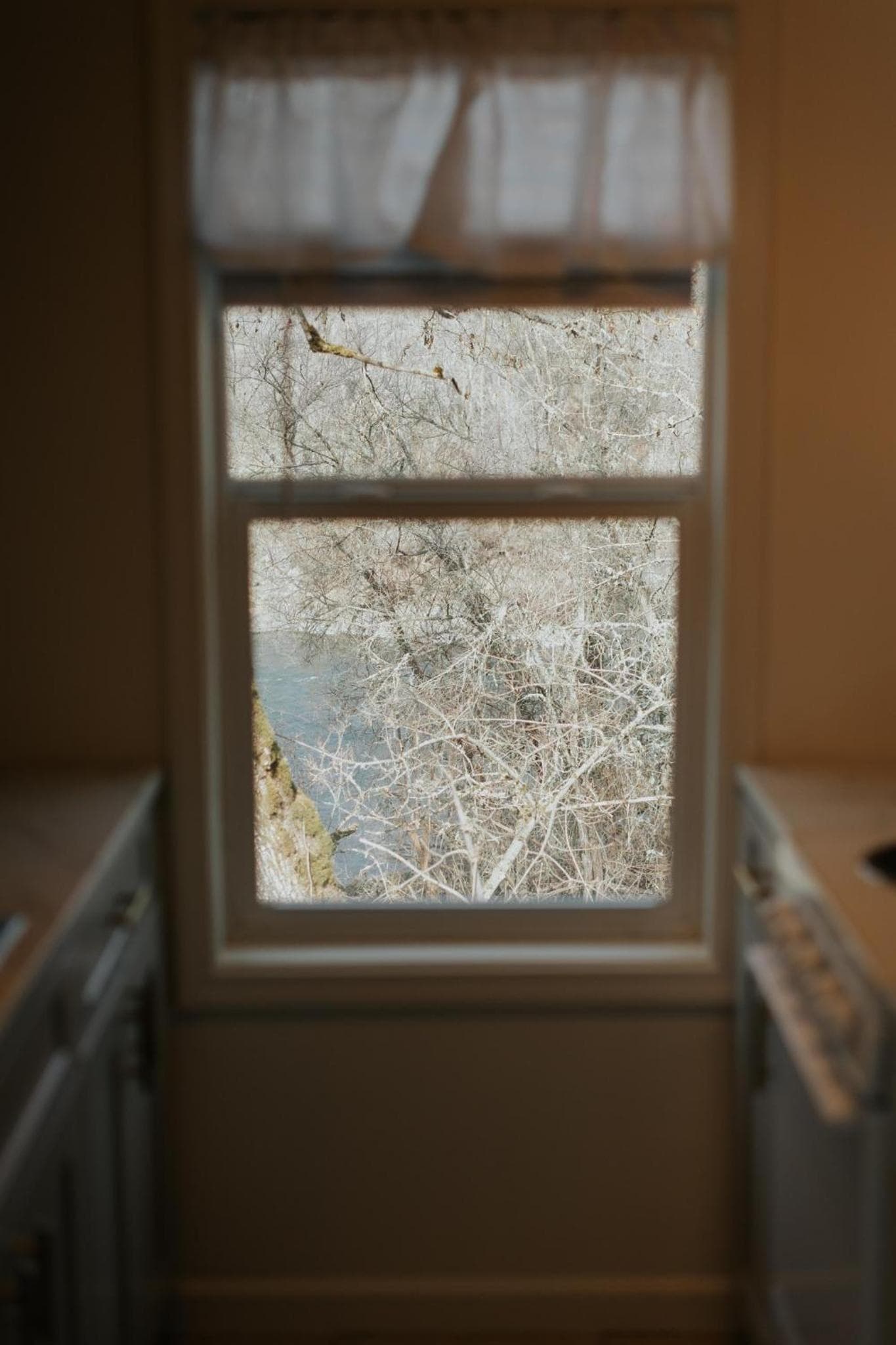 Waterfront River Apartments gallery photo in Rogue River, OR — image 180