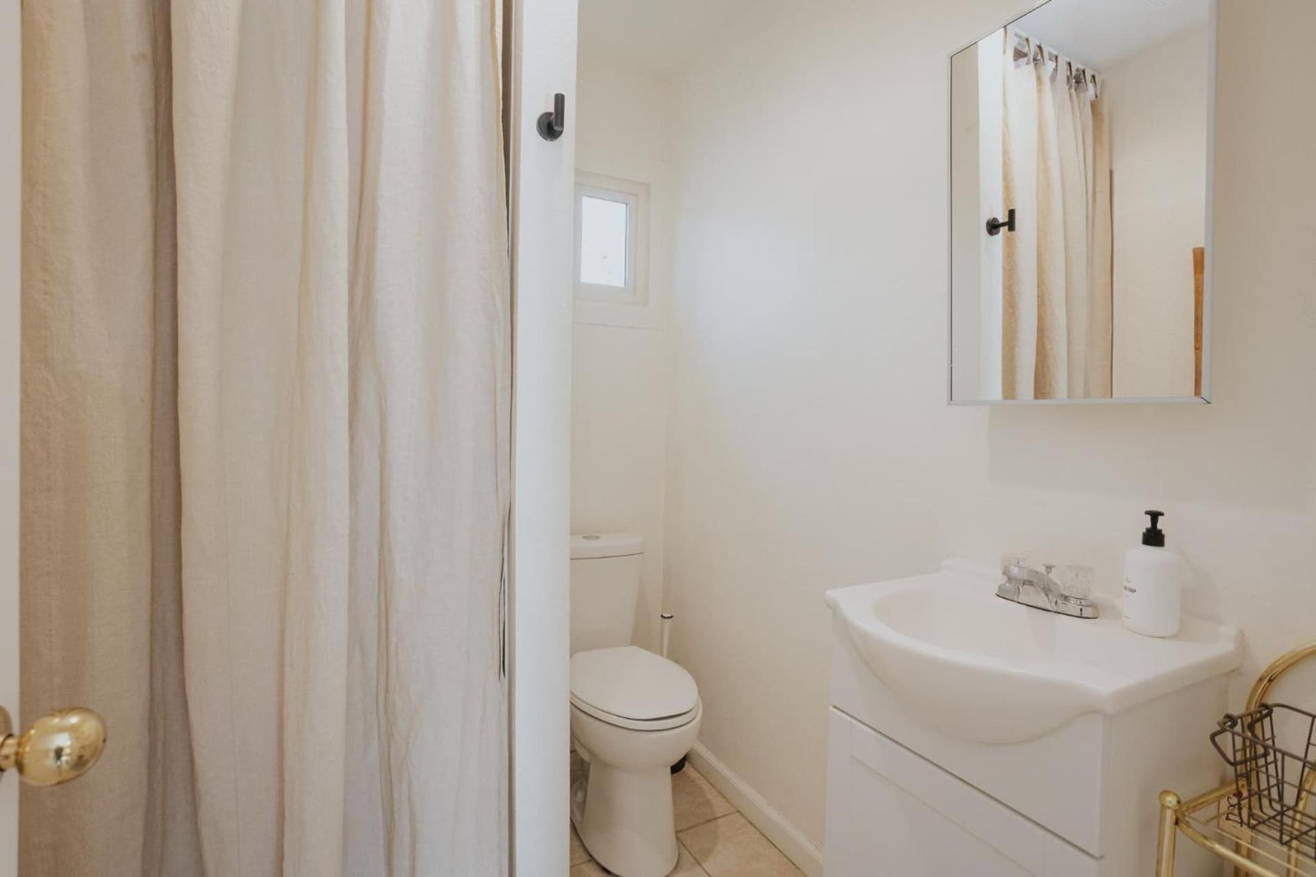 Waterfront River Apartments gallery photo in Rogue River, OR — image 46