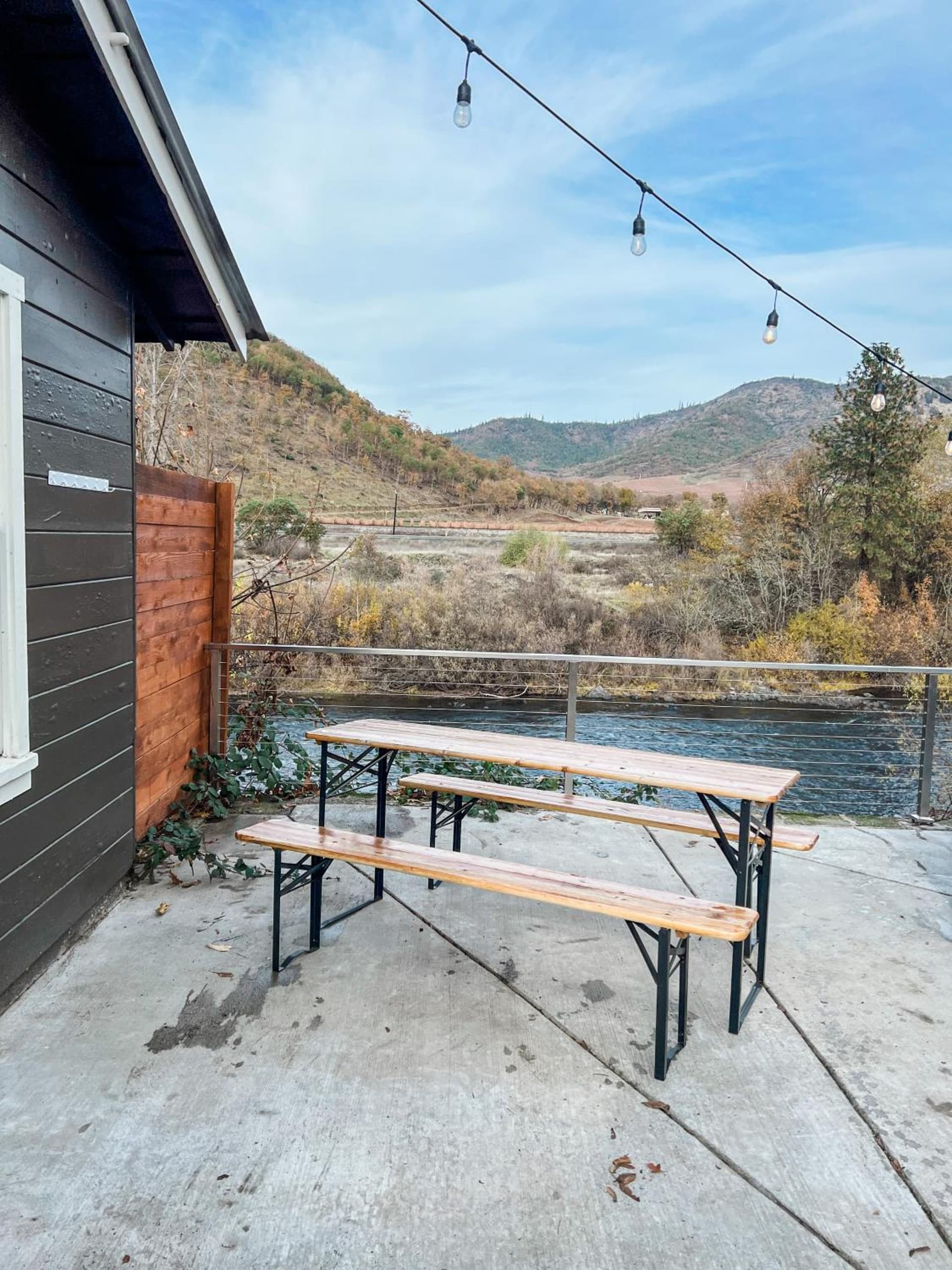 Waterfront River Apartments gallery photo in Rogue River, OR — image 56