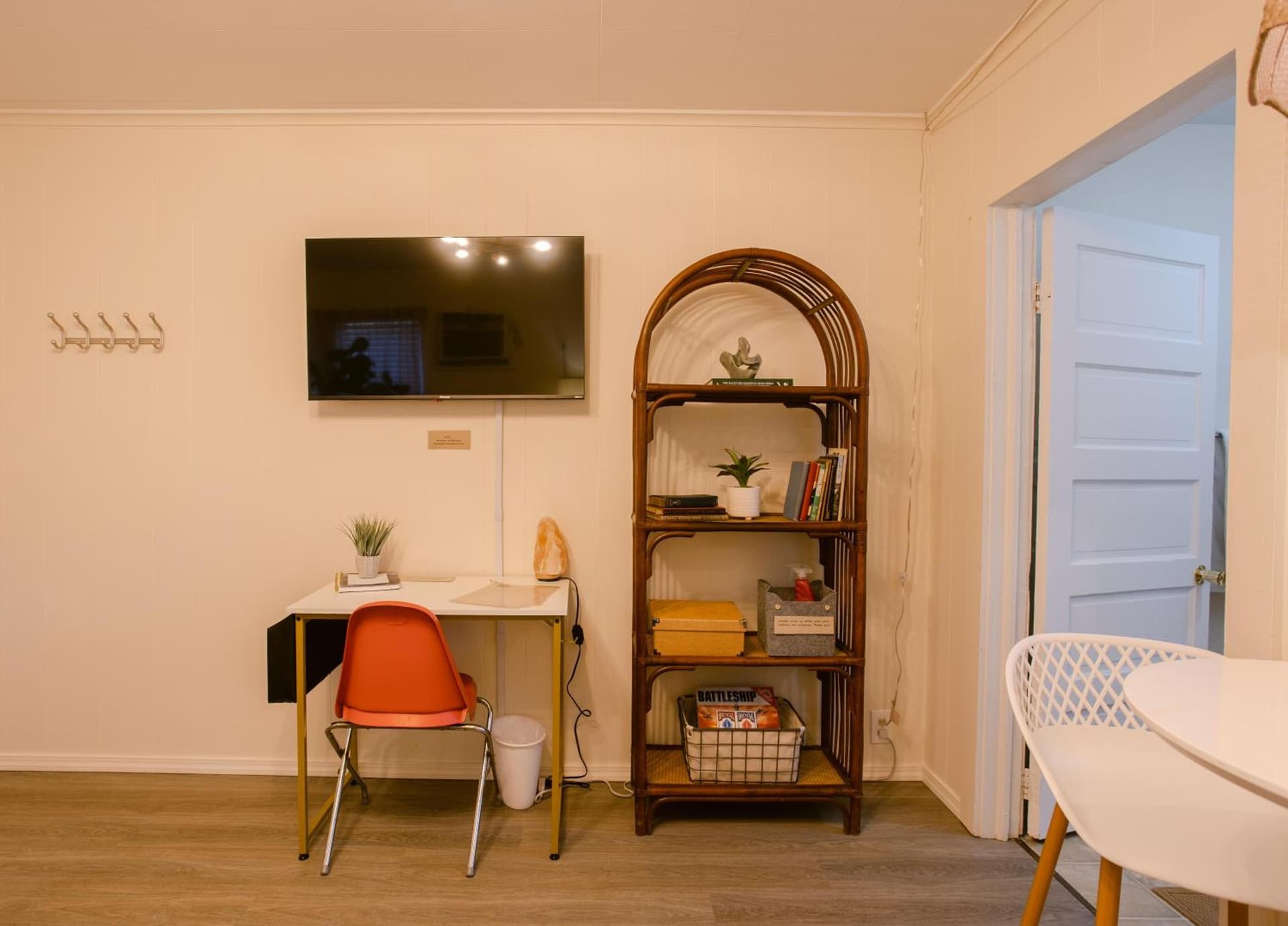 Waterfront River Apartments gallery photo in Rogue River, OR — image 47