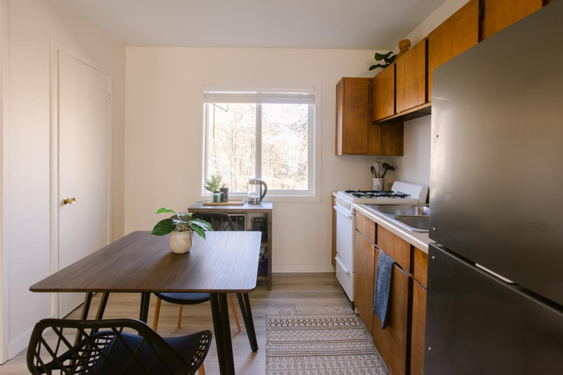Waterfront River Apartments gallery photo in Rogue River, OR — image 82