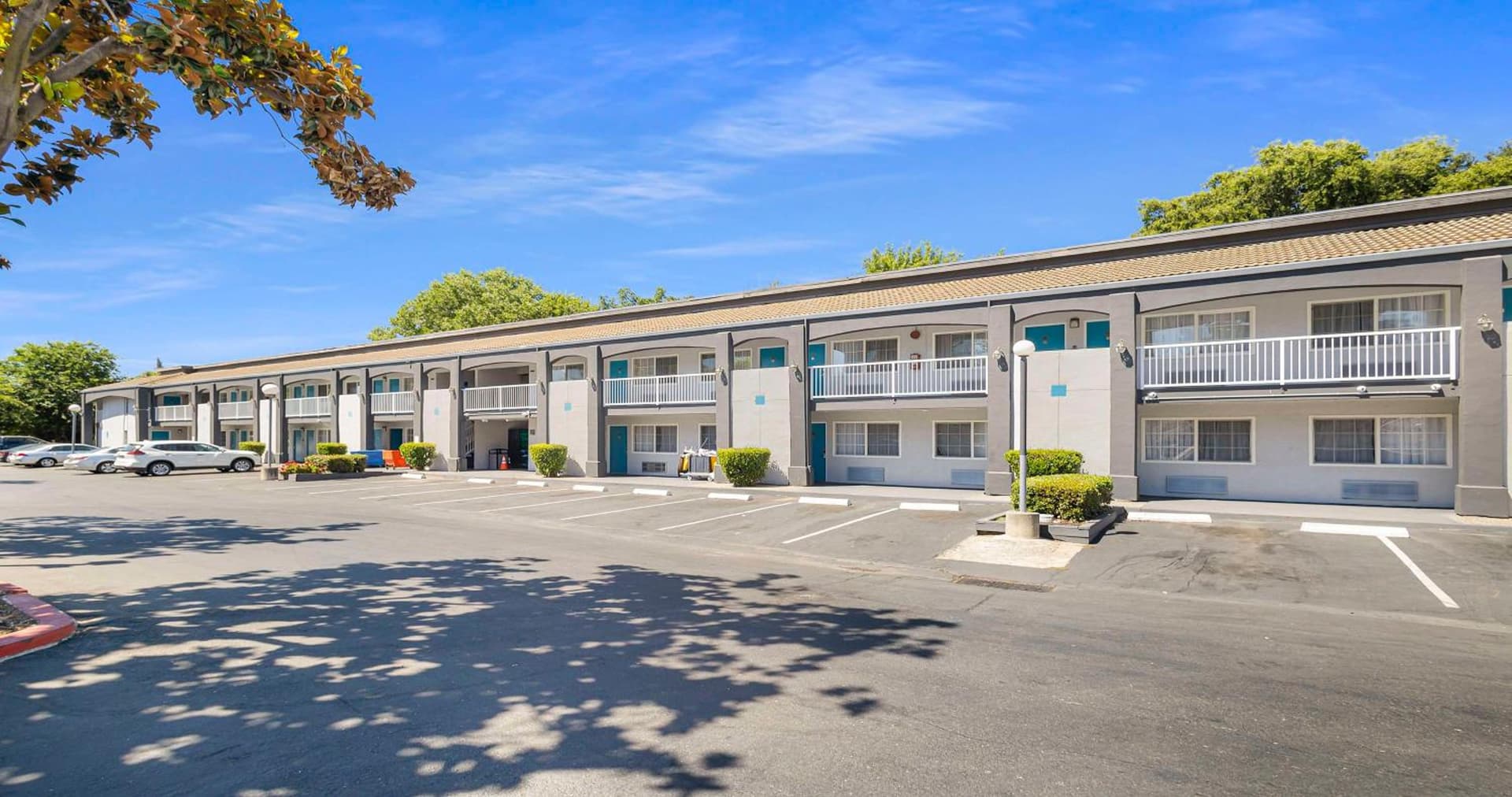 SureStay Plus Hotel by Best Western Sacramento North gallery photo in Sacramento, CA — image 94