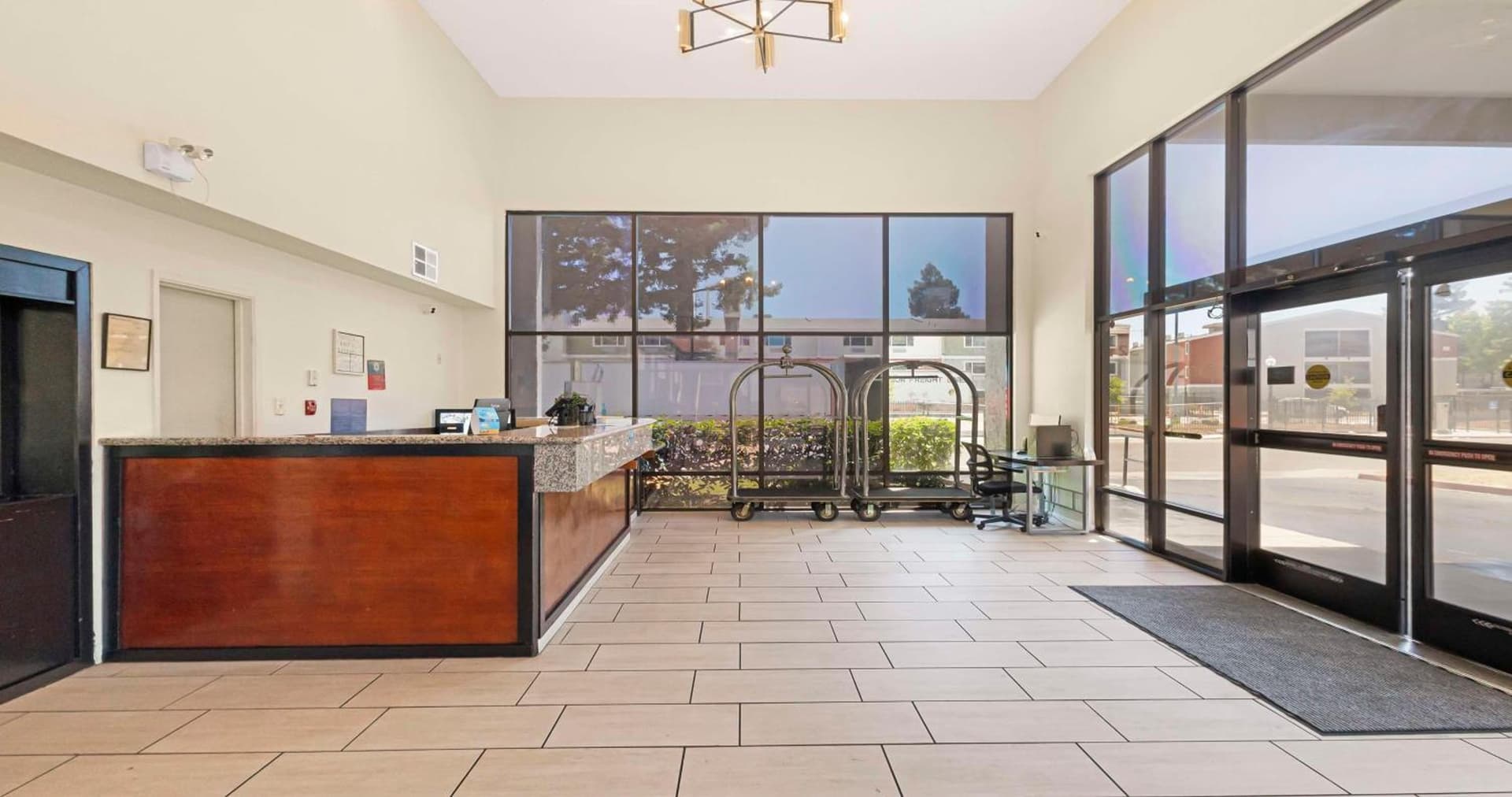 SureStay Plus Hotel by Best Western Sacramento North gallery photo in Sacramento, CA — image 63
