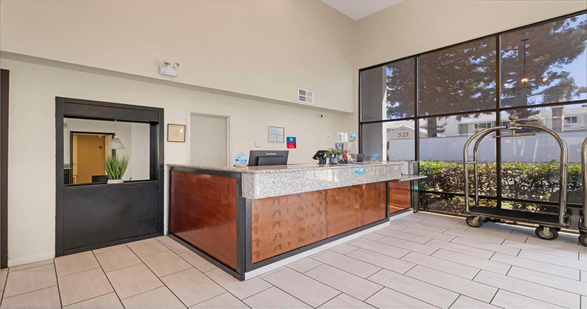 SureStay Plus Hotel by Best Western Sacramento North gallery photo in Sacramento, CA — image 65