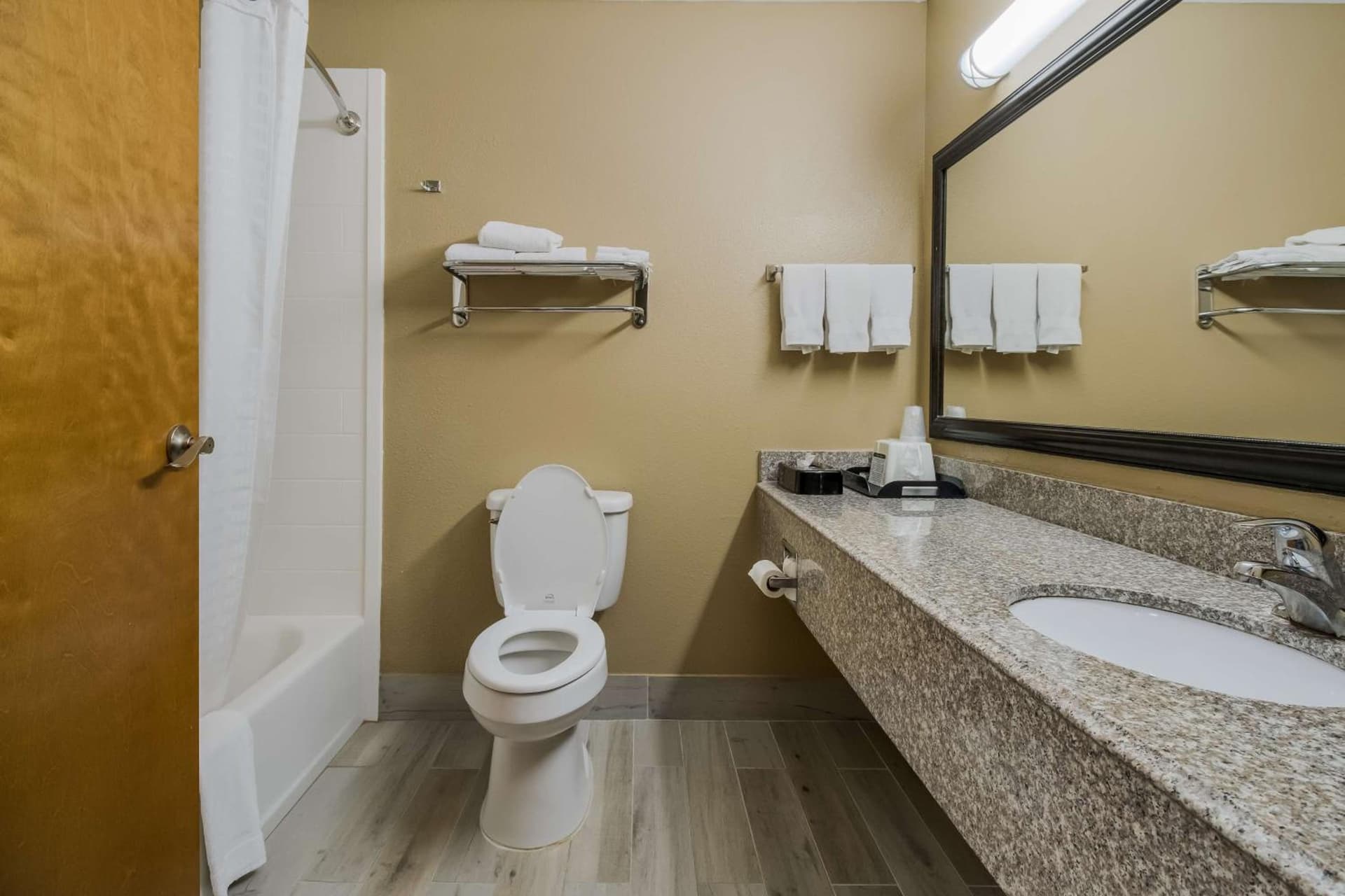 Best Western Temple Inn & Suites gallery photo in Temple, TX — image 17