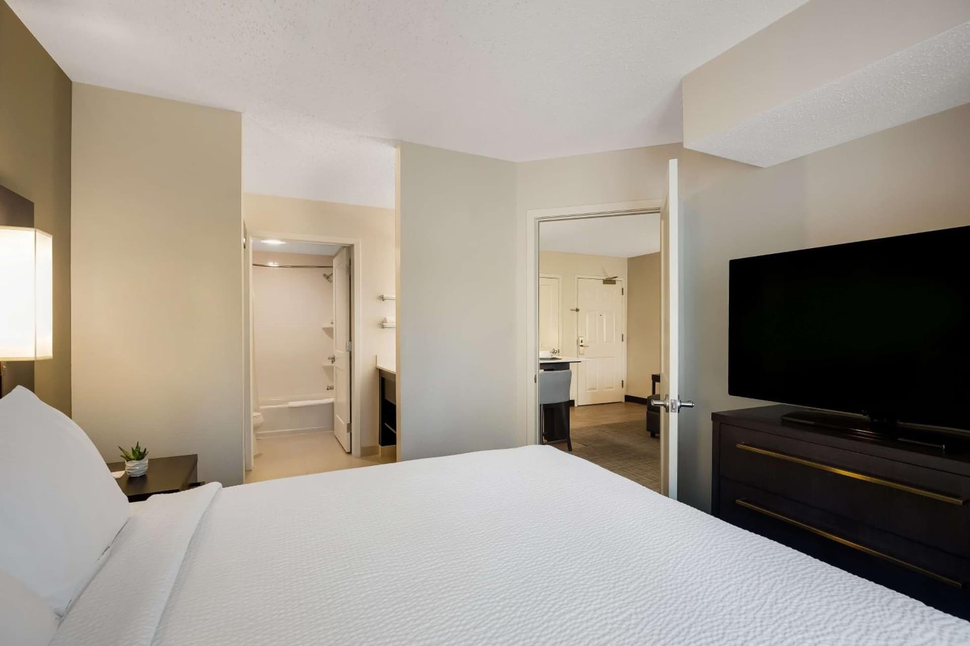 Sonesta ES Suites Parsippany Morris Plains gallery photo in Parsippany, NJ — image 40