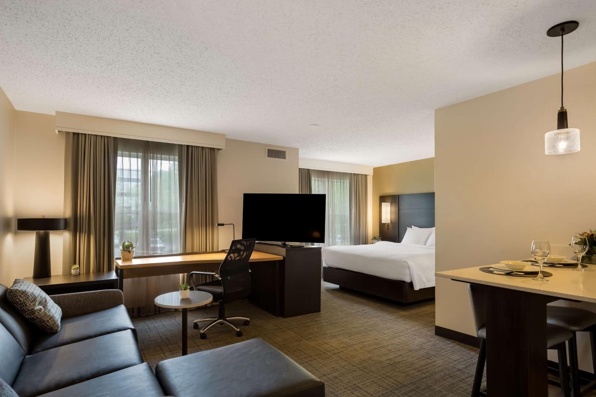 Sonesta ES Suites Parsippany Morris Plains gallery photo in Parsippany, NJ — image 48