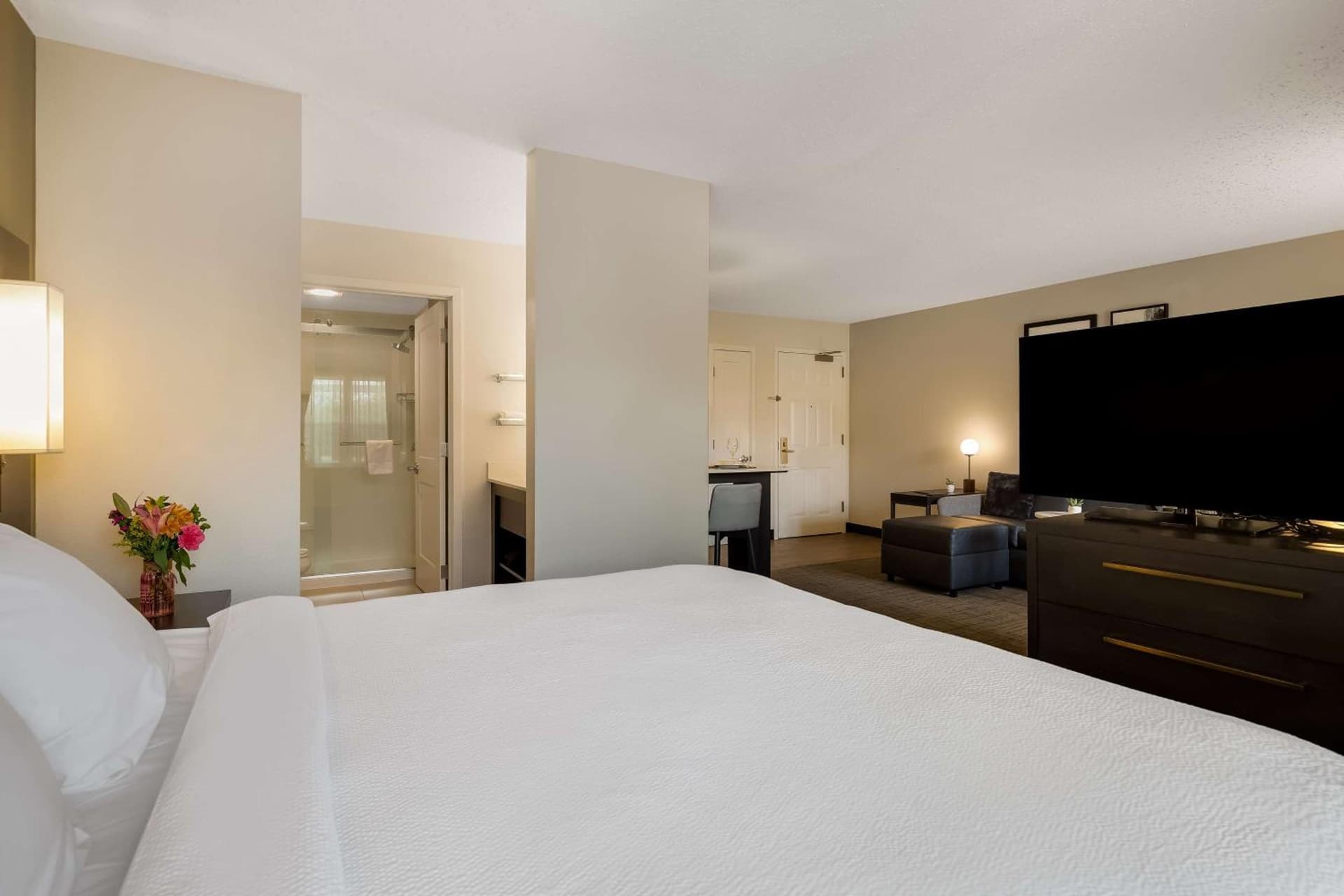 Sonesta ES Suites Parsippany Morris Plains gallery photo in Parsippany, NJ — image 43