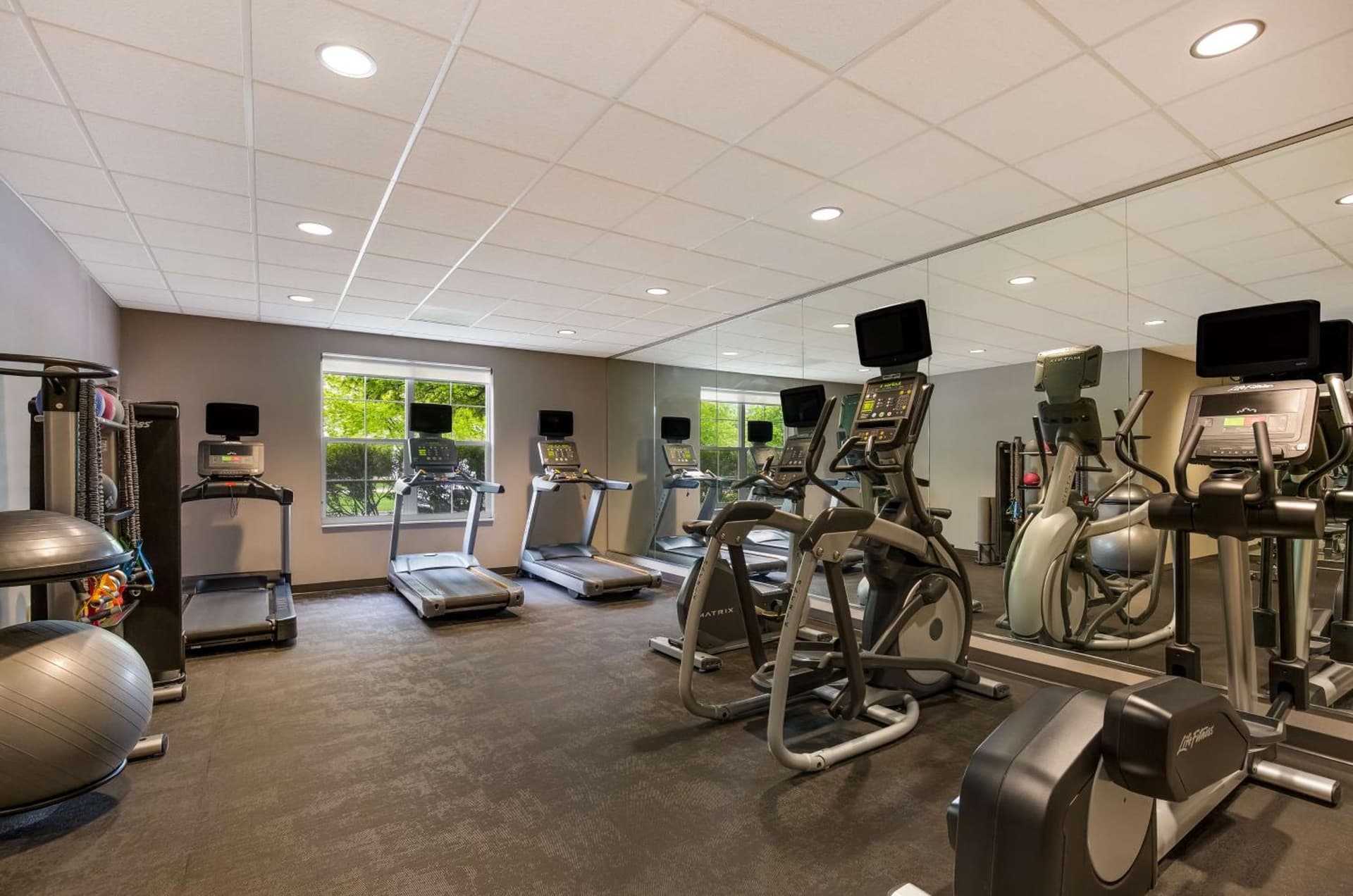 Sonesta ES Suites Parsippany Morris Plains gallery photo in Parsippany, NJ — image 11