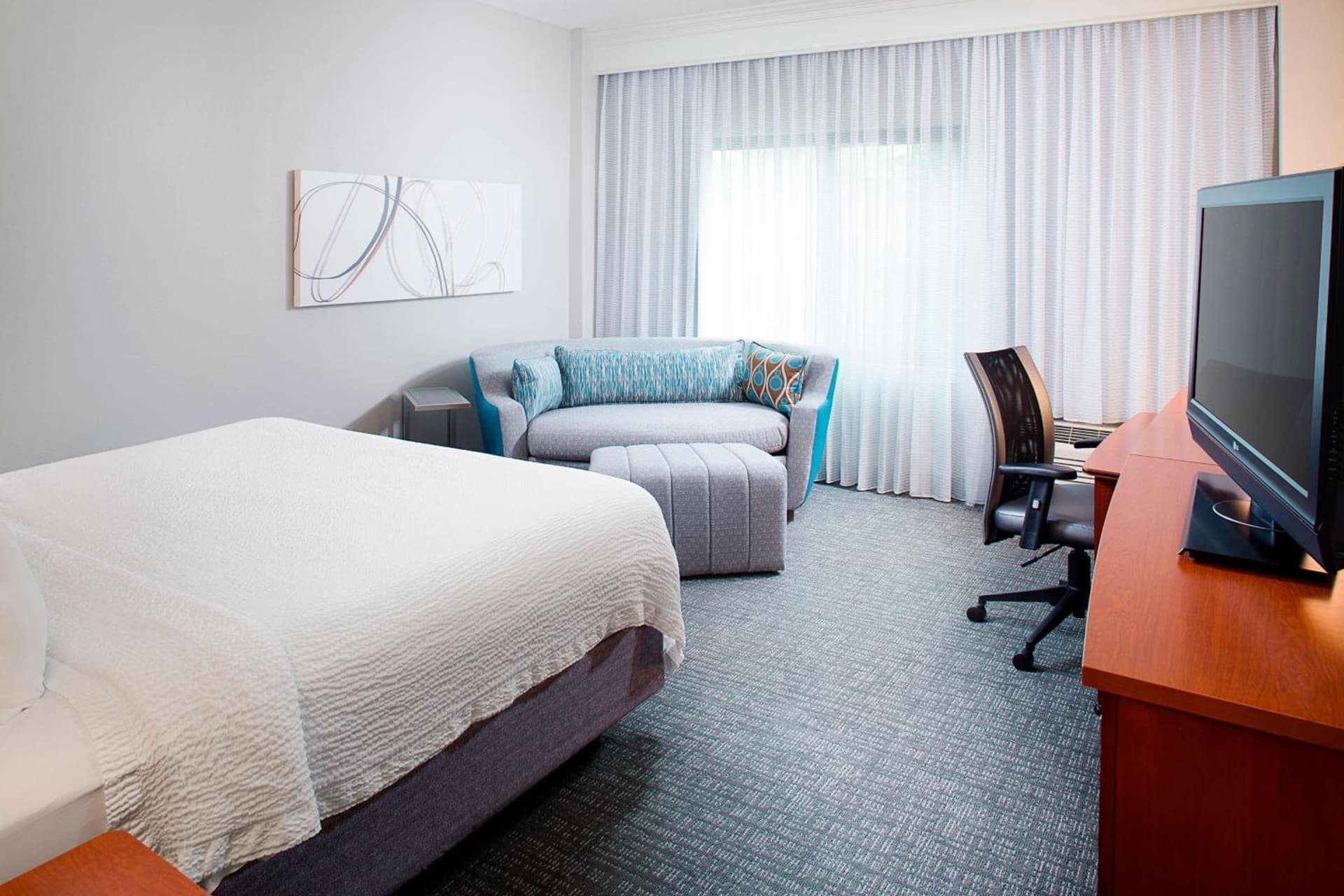 Courtyard by Marriott Roanoke Airport gallery photo in Roanoke, VA — image 25