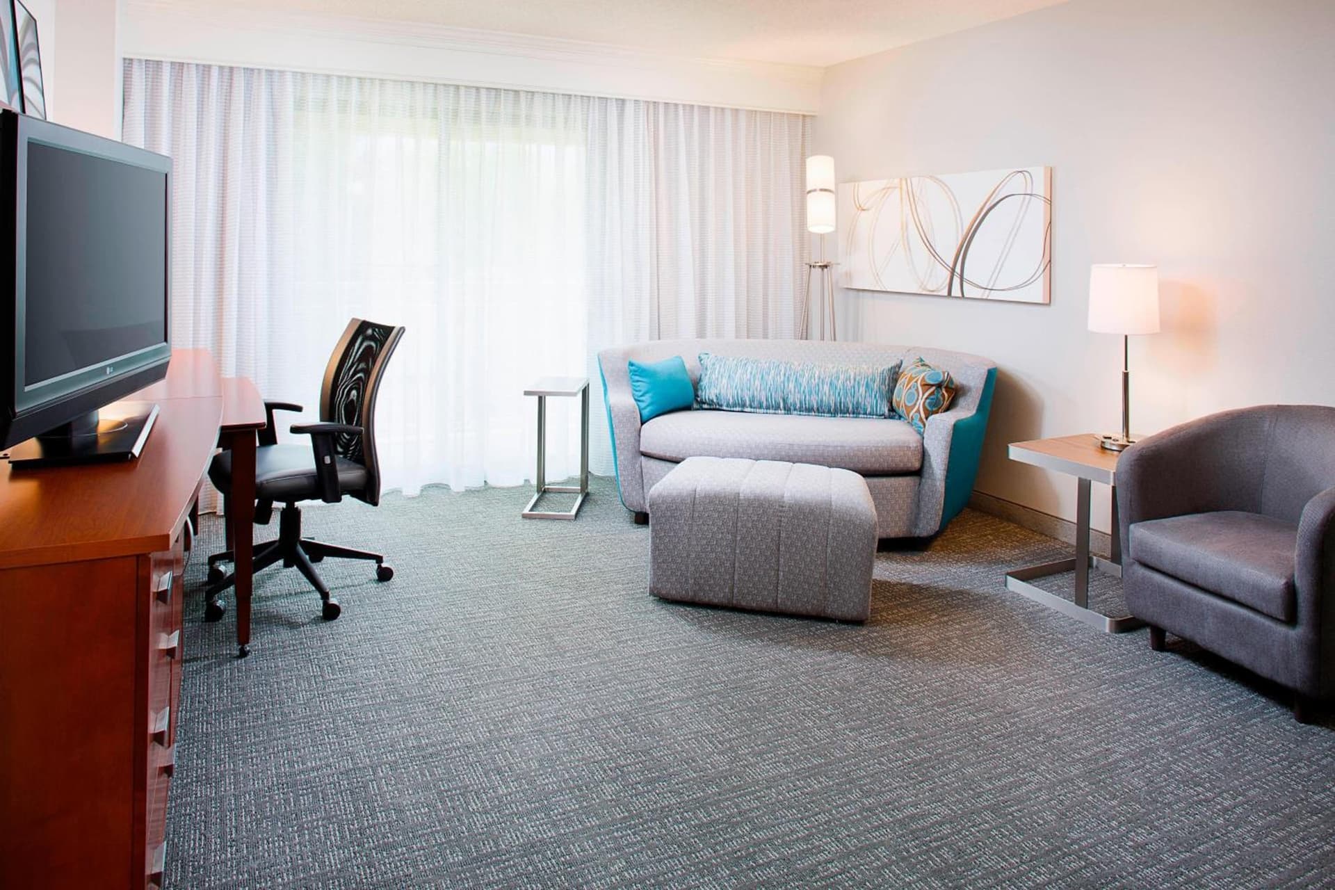Courtyard by Marriott Roanoke Airport gallery photo in Roanoke, VA — image 10