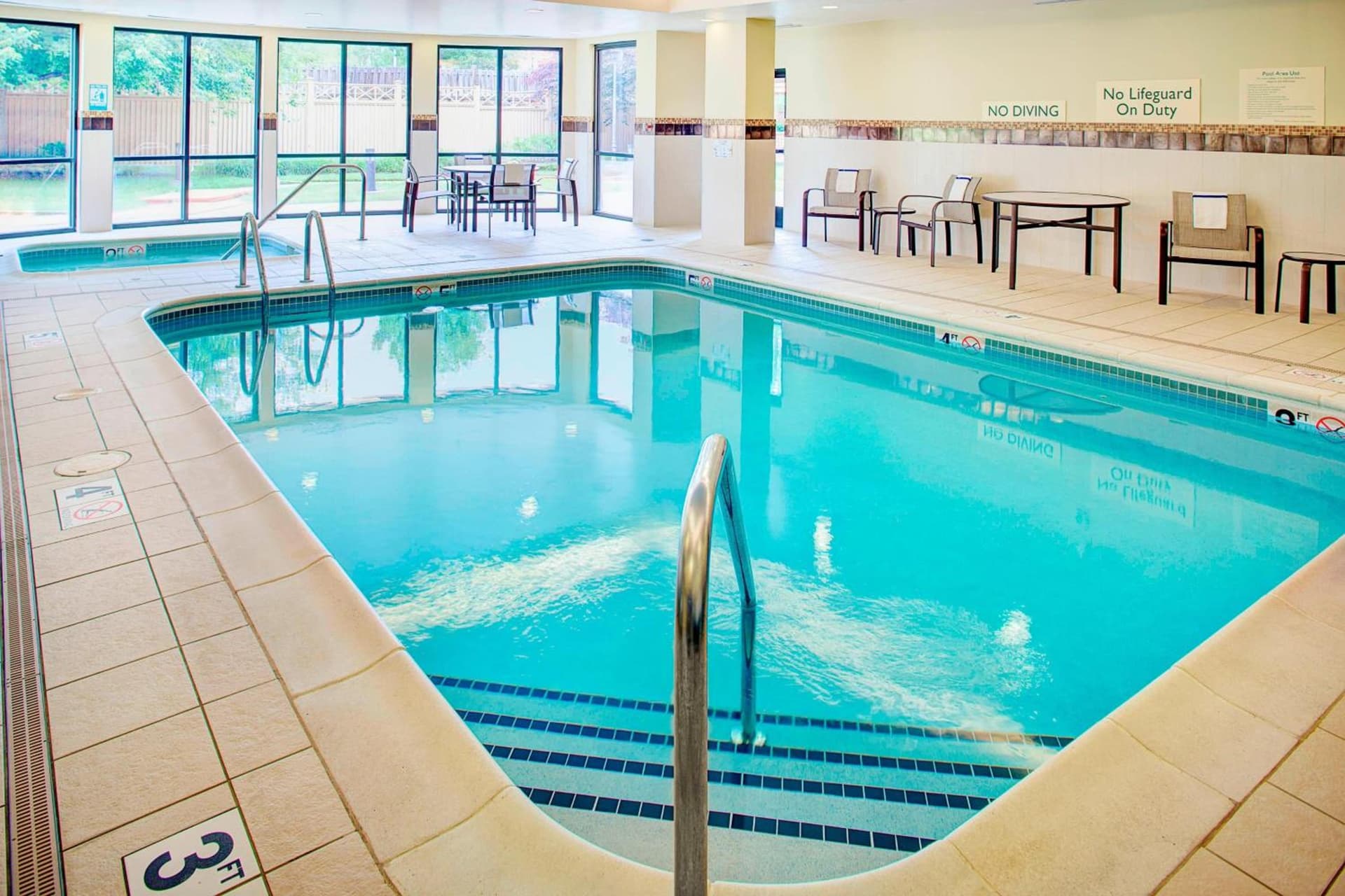Courtyard by Marriott Roanoke Airport gallery photo in Roanoke, VA — image 16